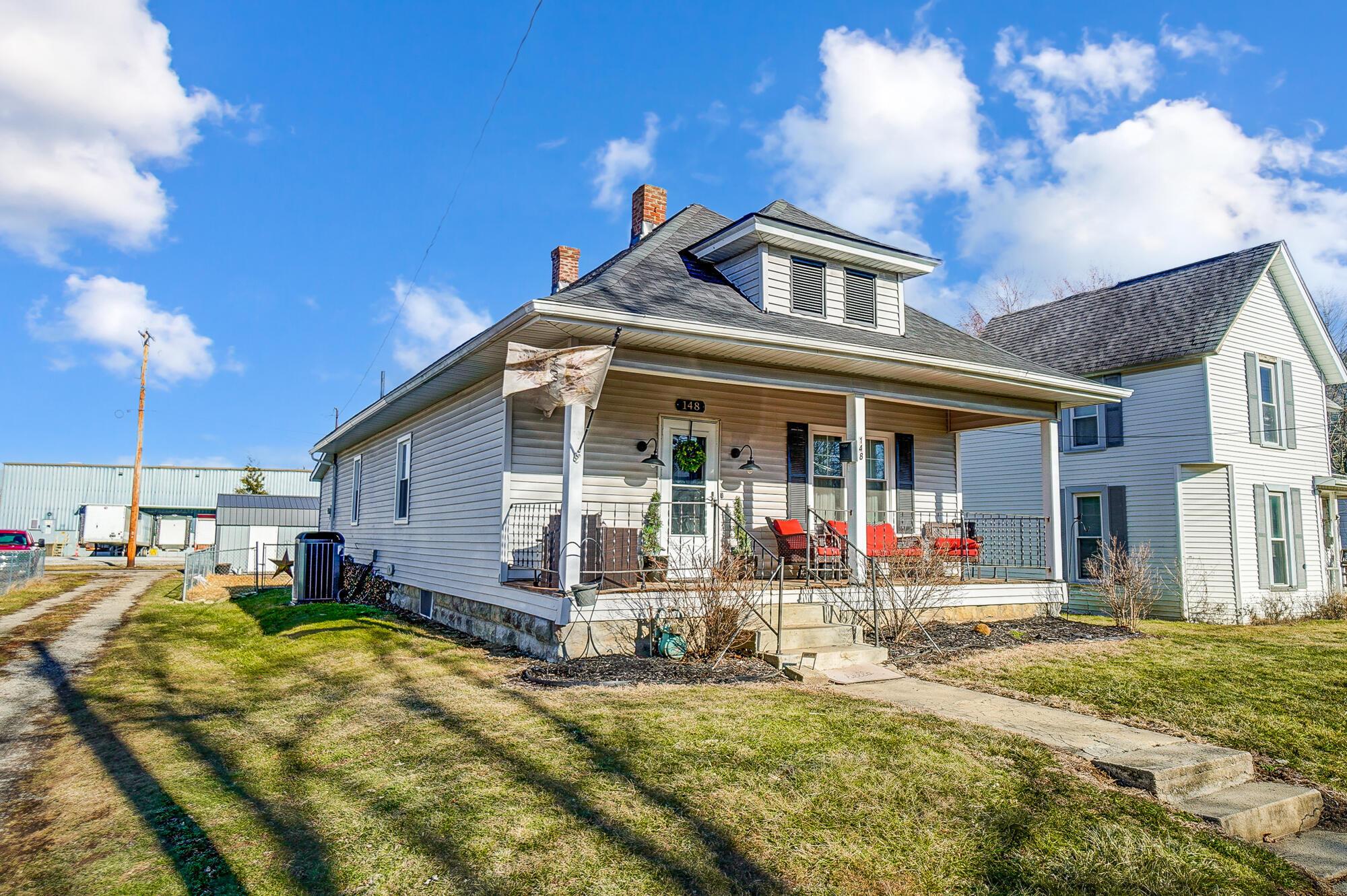 148 N High Street Property Photo 2