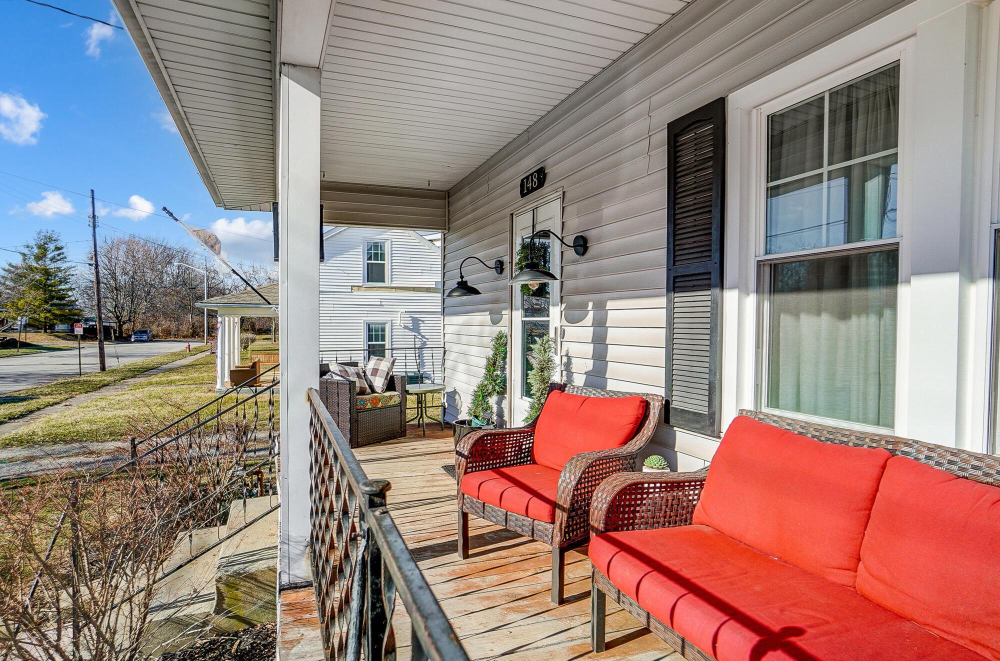 148 N High Street Property Photo 4