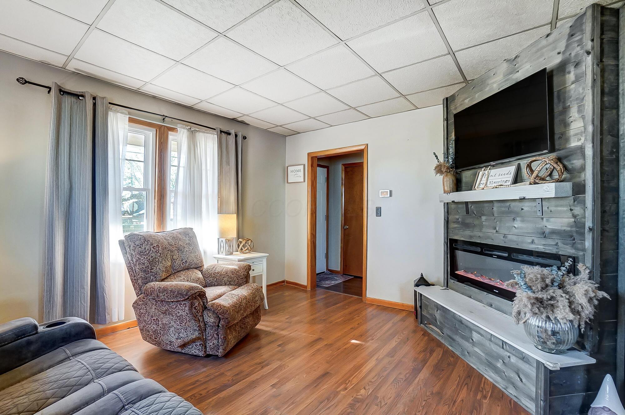 148 N High Street Property Photo 6