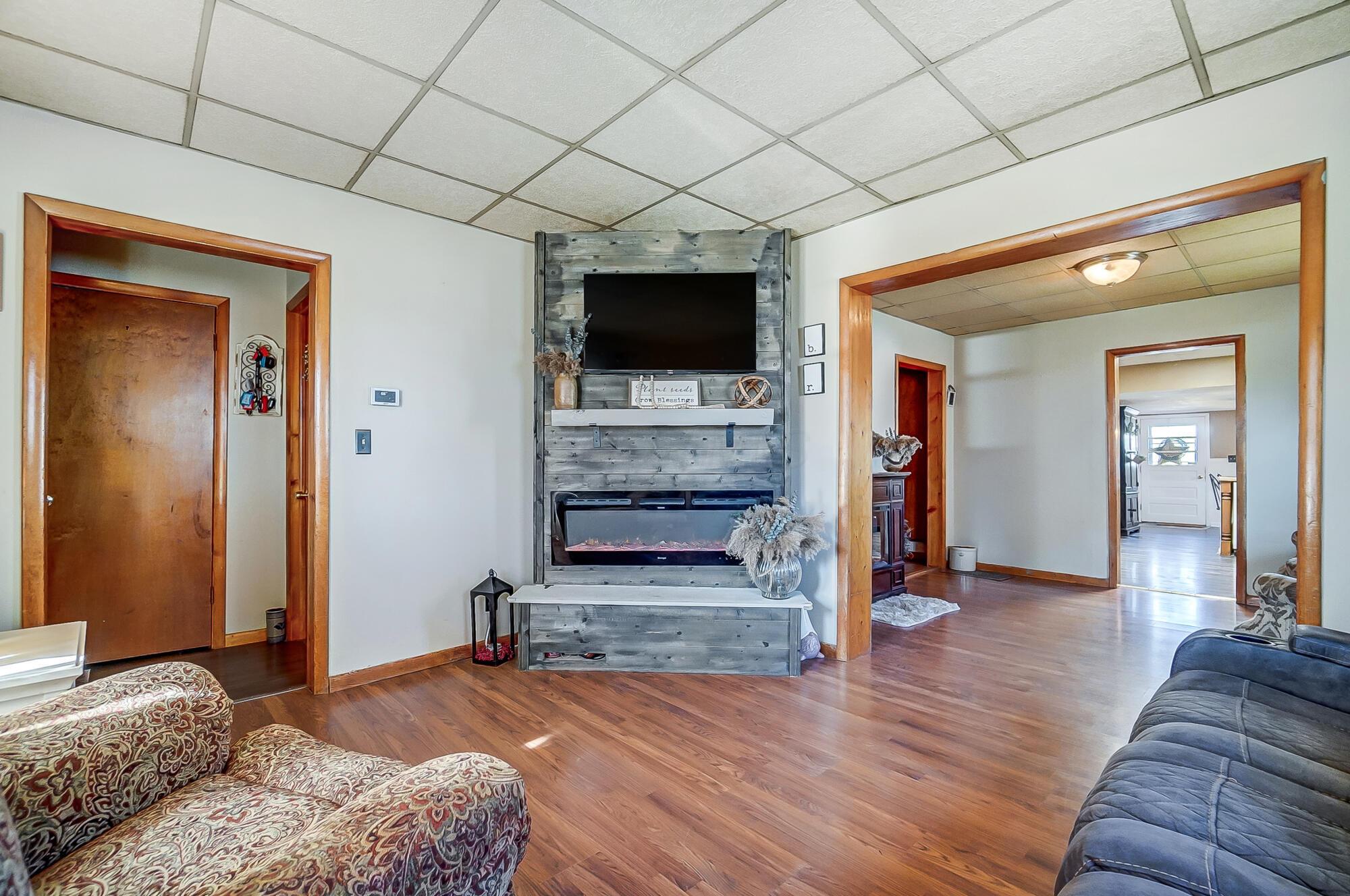 148 N High Street Property Photo 8