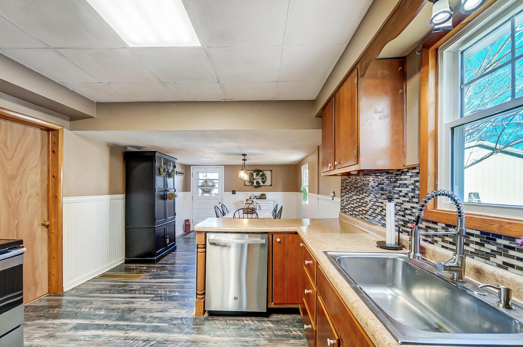 148 N High Street Property Photo 14