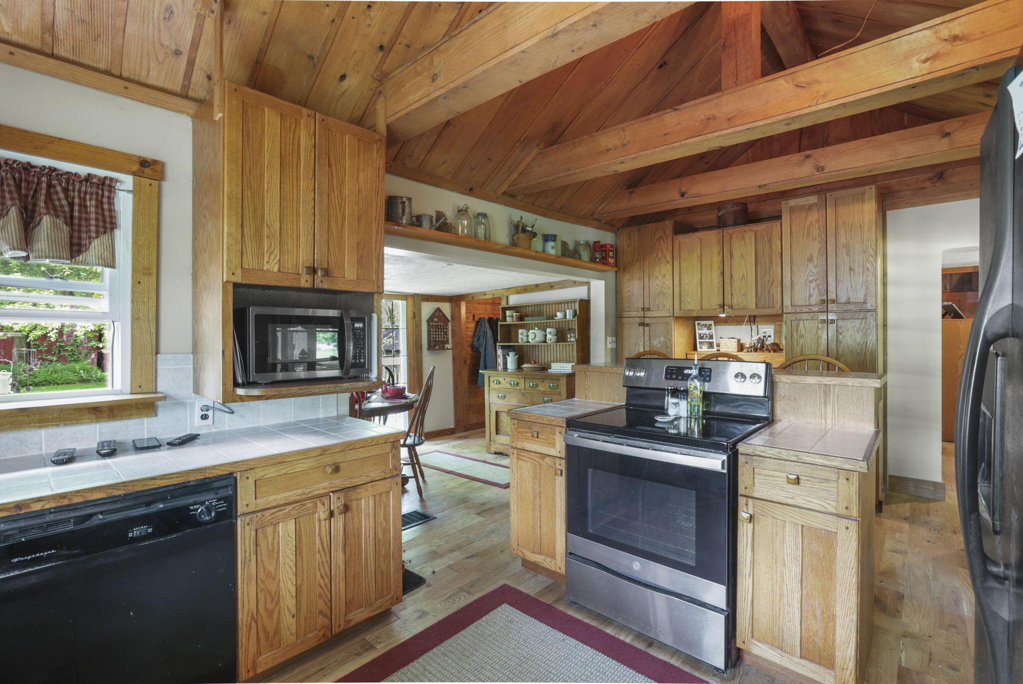3388 Outville Road Property Photo 14