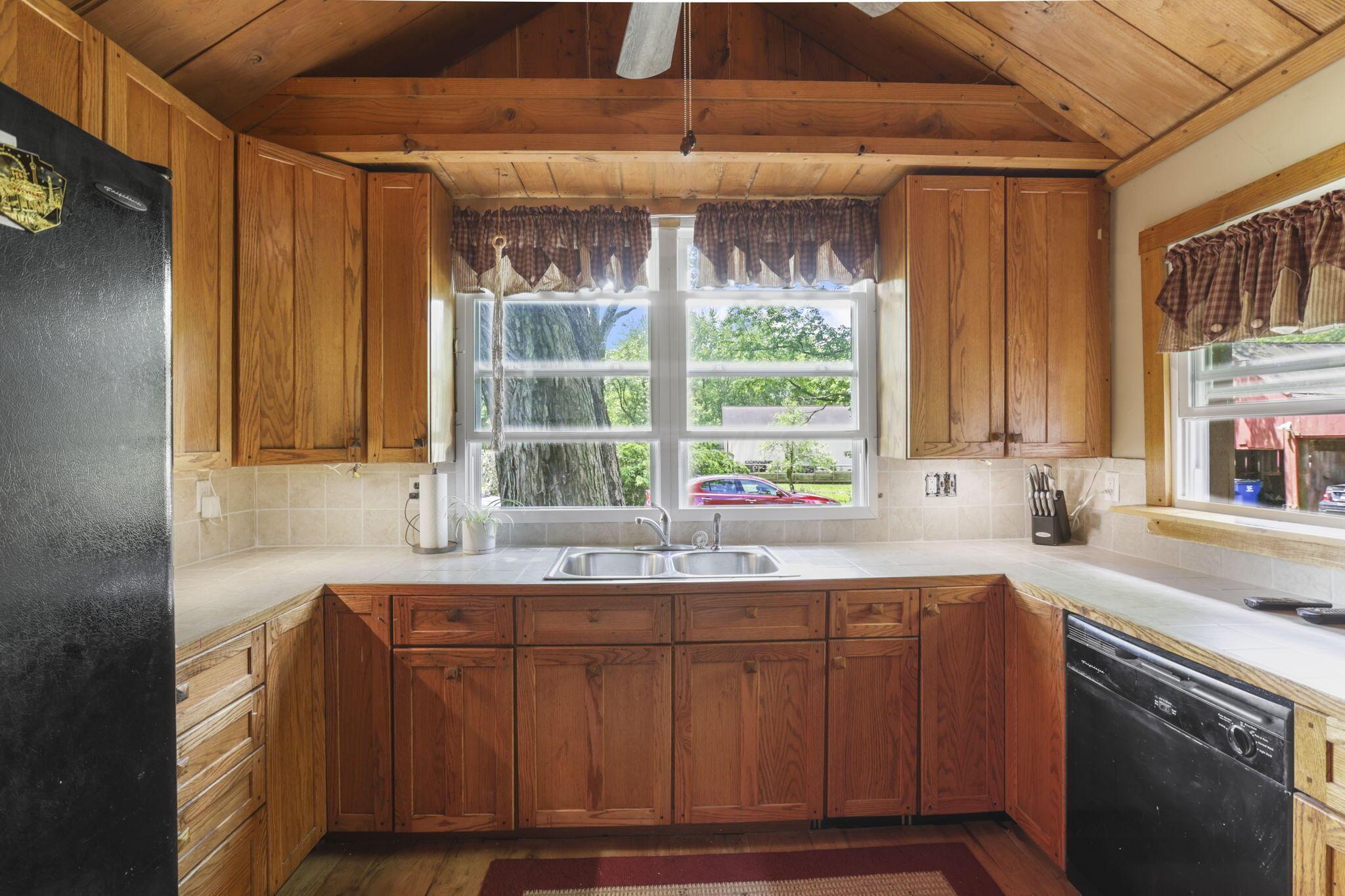 3388 Outville Road Property Photo 15