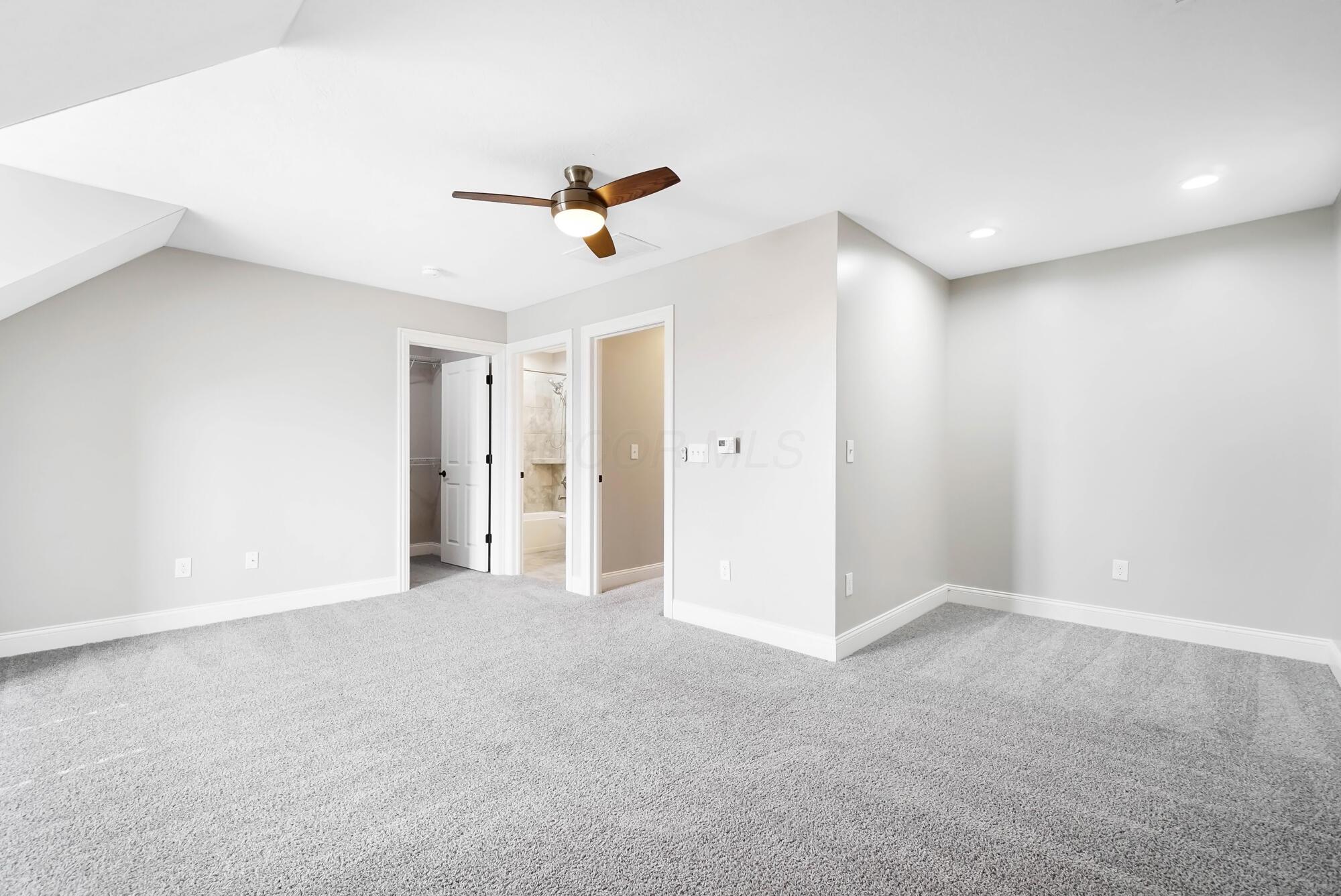 10346 Spicebrush Drive Property Photo 35
