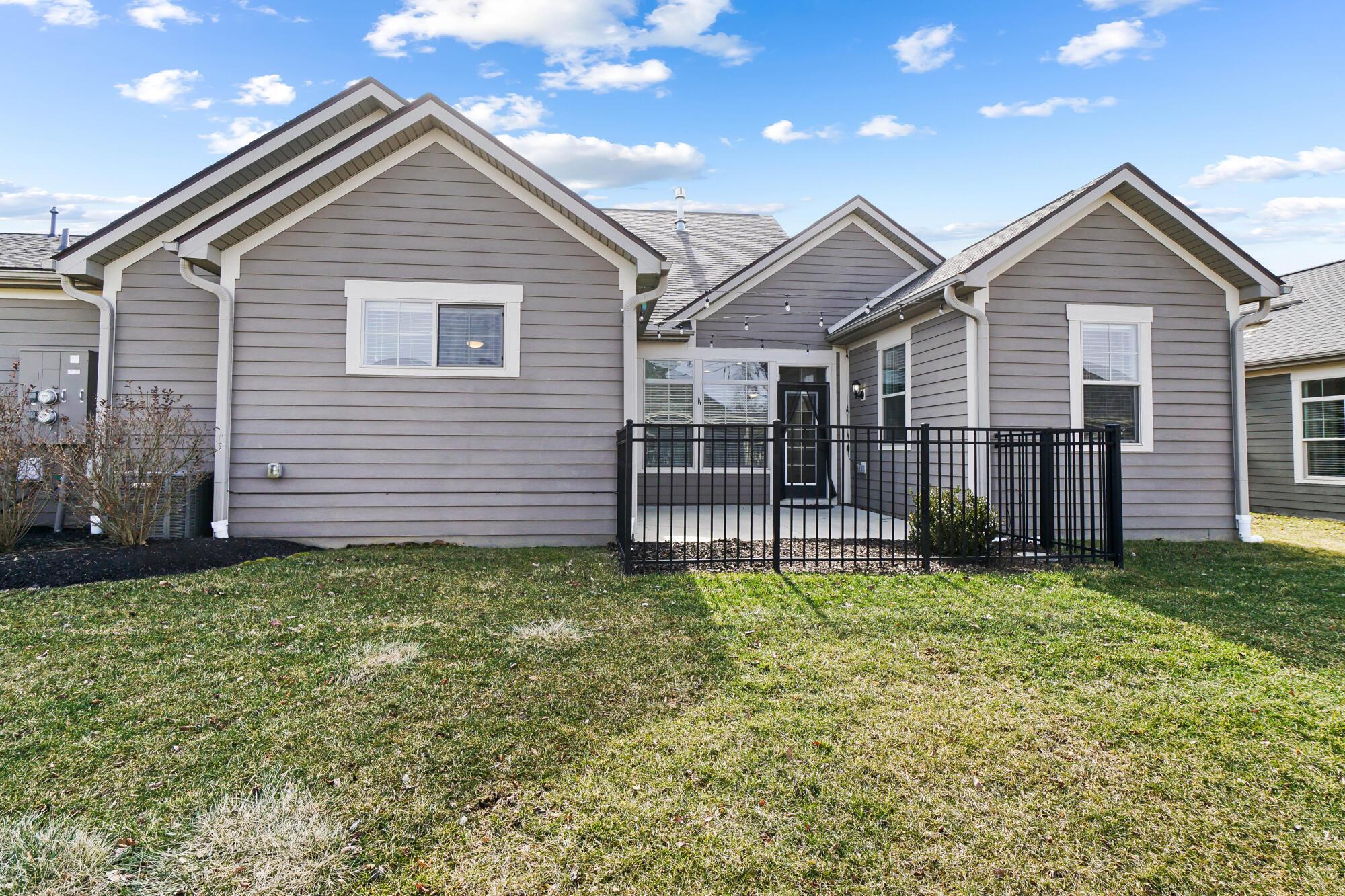 10346 Spicebrush Drive Property Photo 40