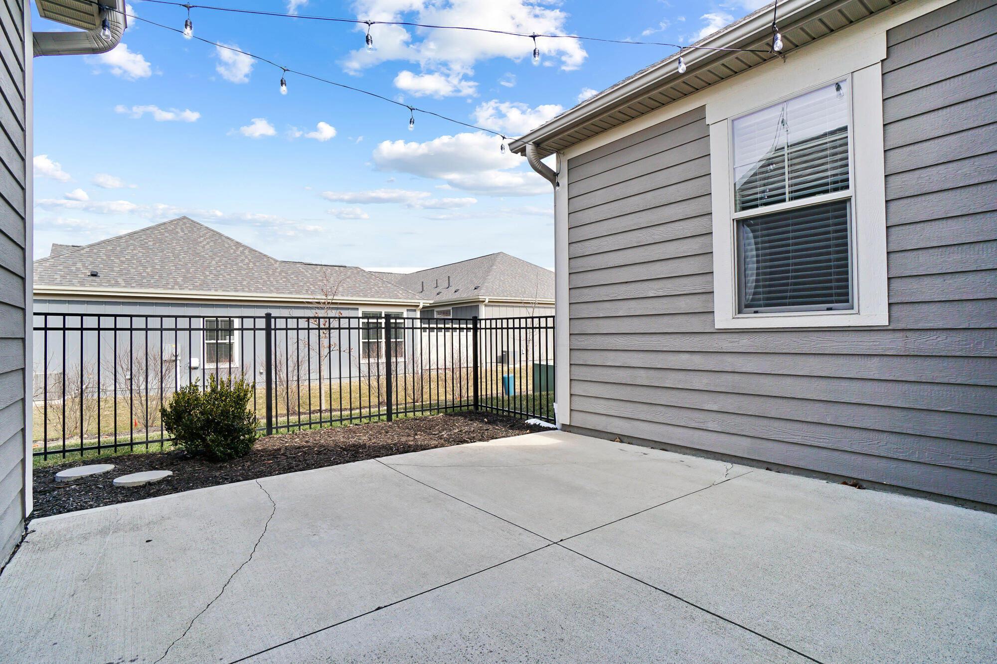 10346 Spicebrush Drive Property Photo 42