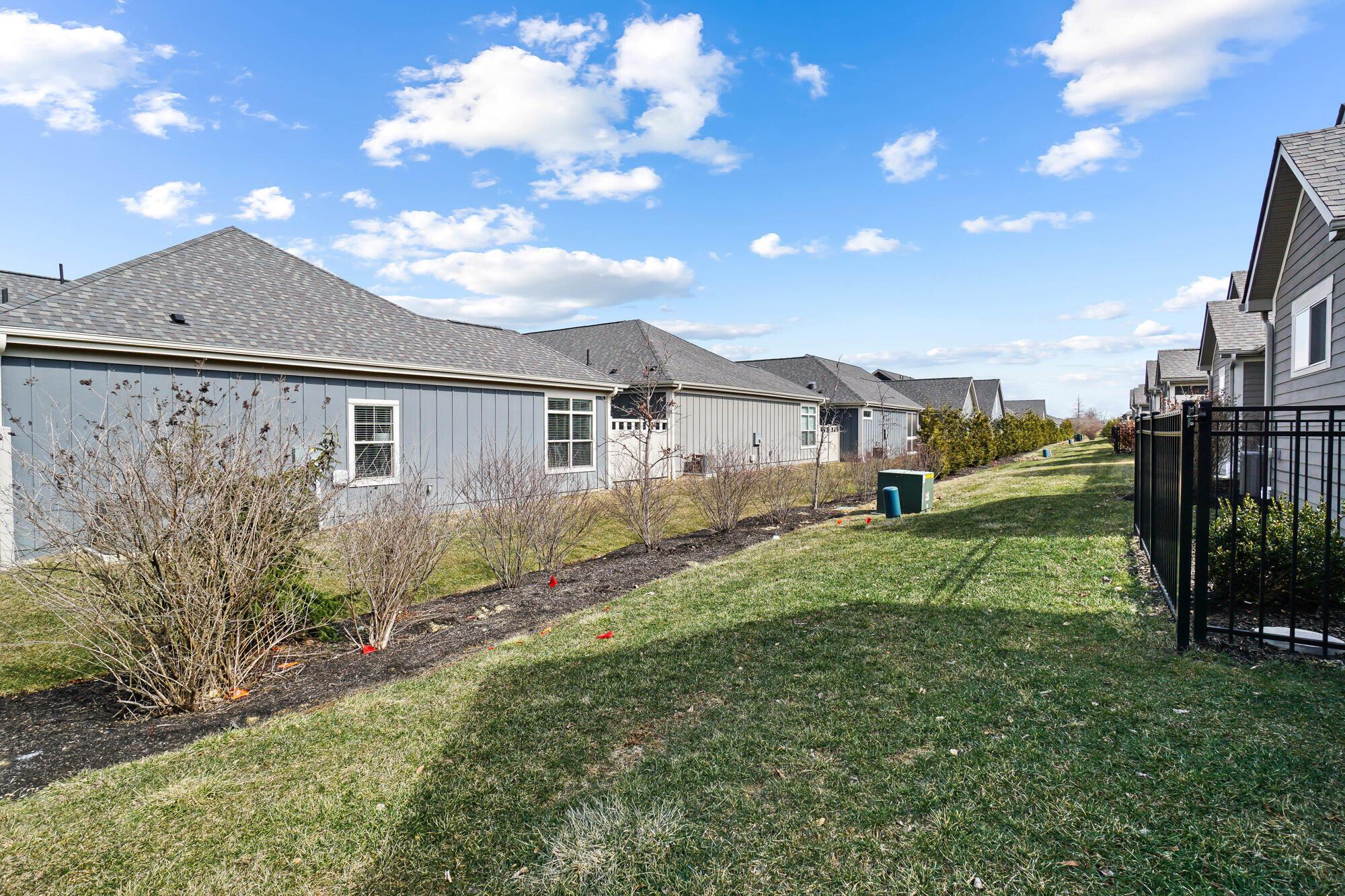 10346 Spicebrush Drive Property Photo 43