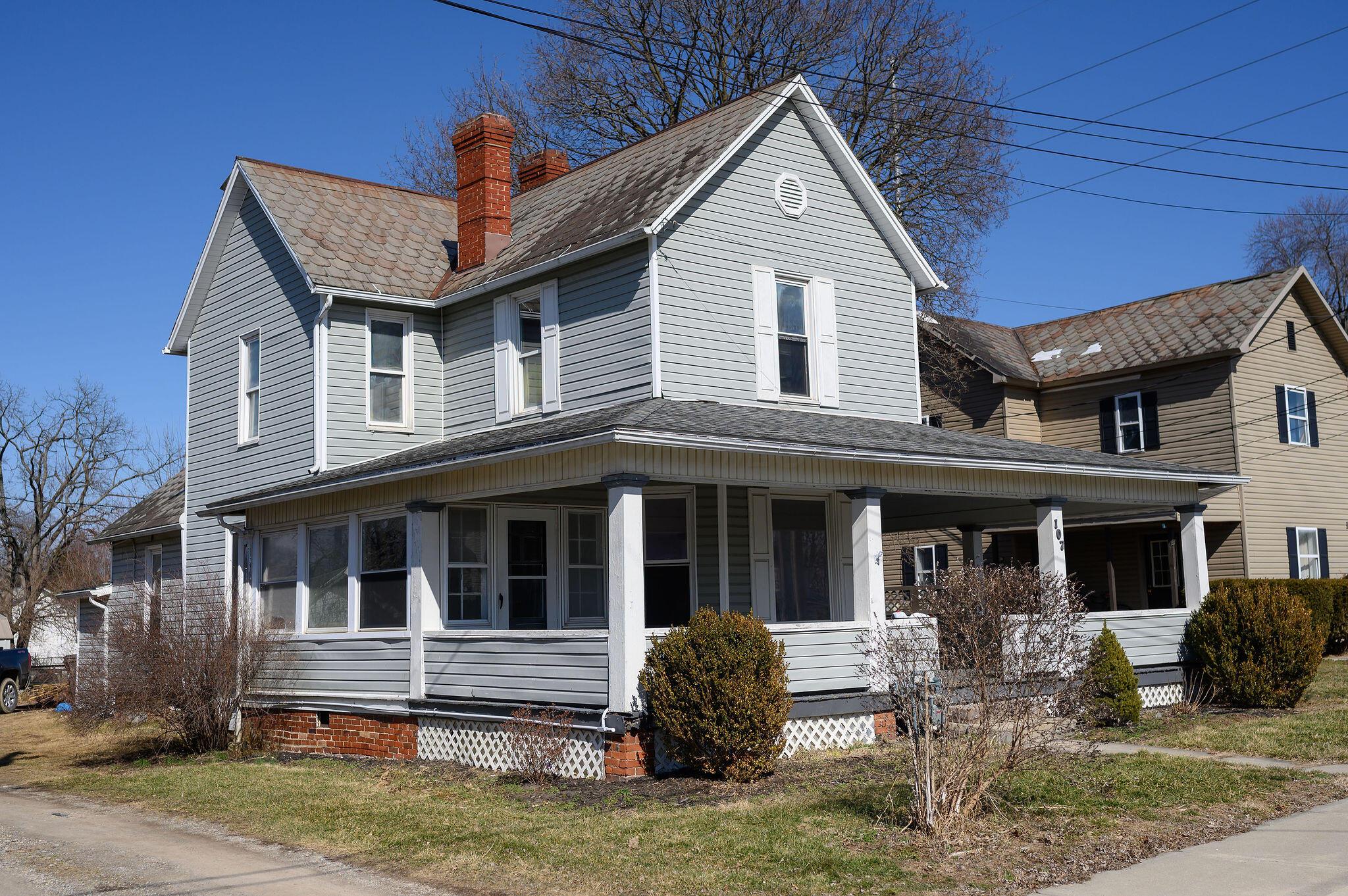 107 E Columbus Street Property Photo 1