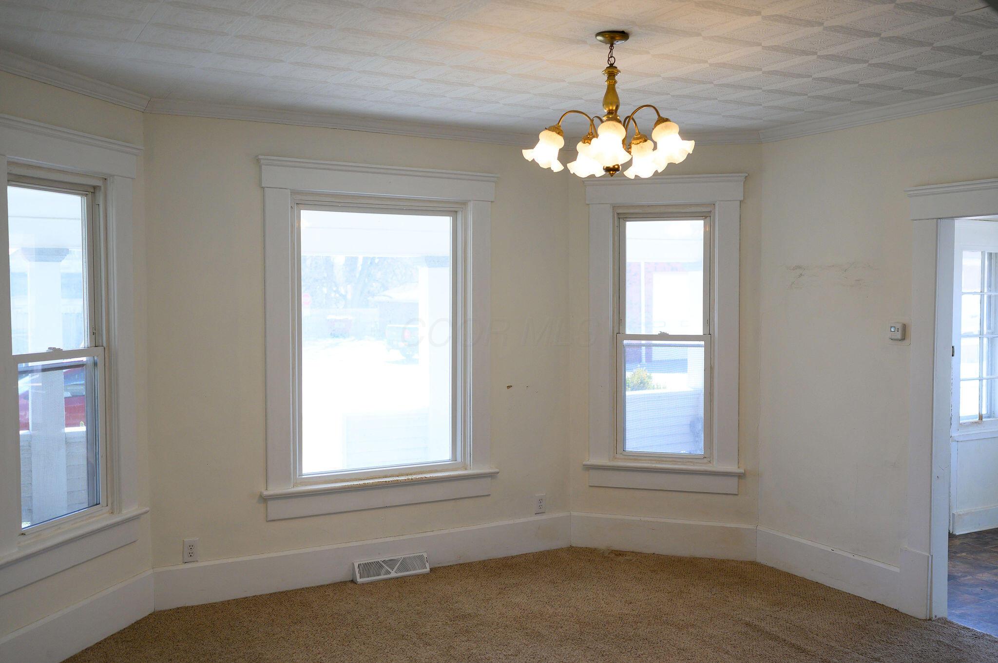 107 E Columbus Street Property Photo 4