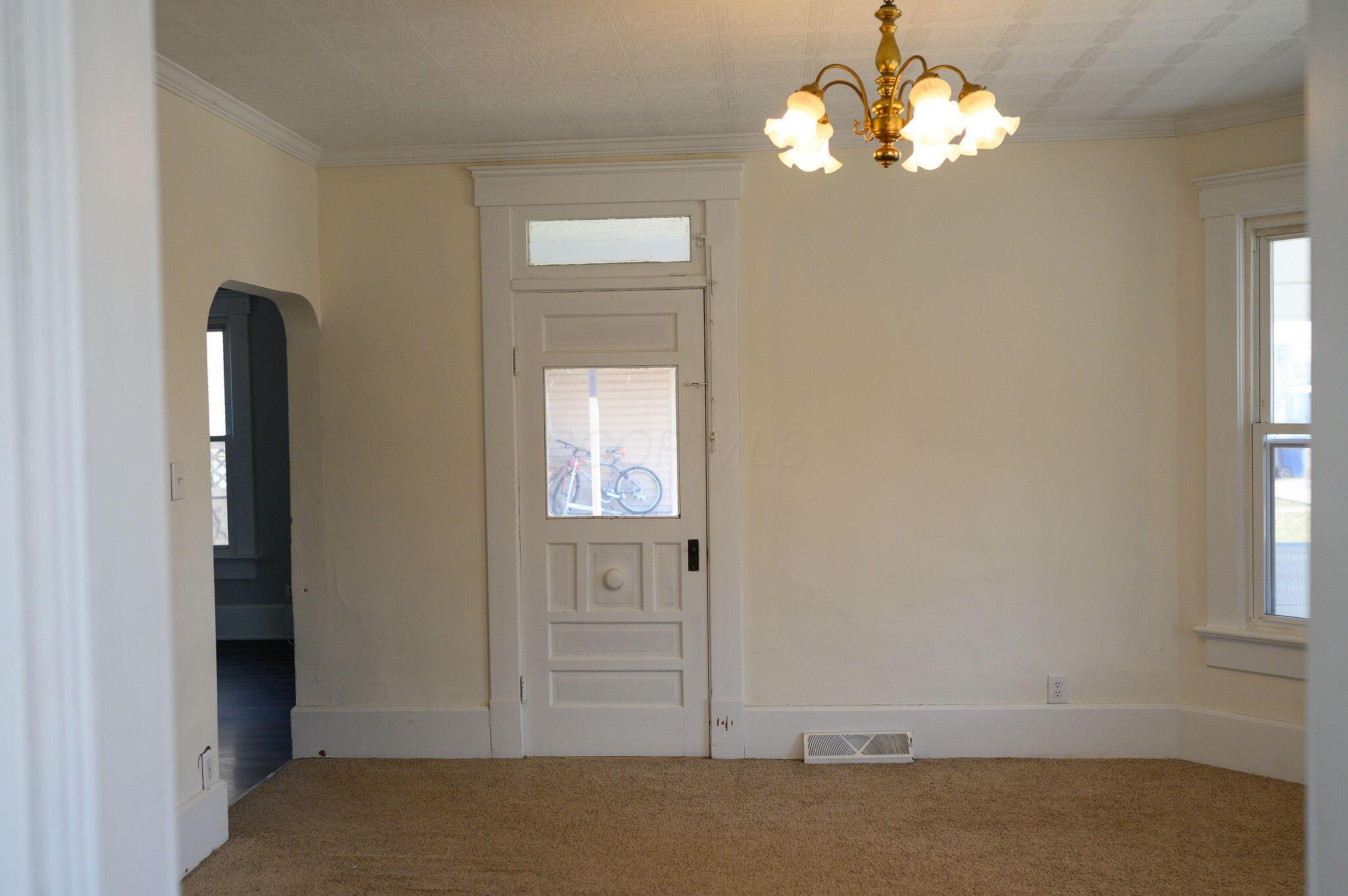 107 E Columbus Street Property Photo 5