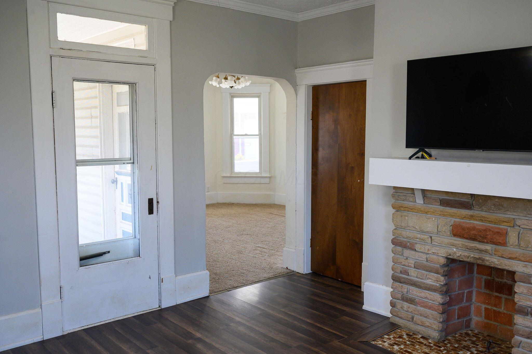 107 E Columbus Street Property Photo 8