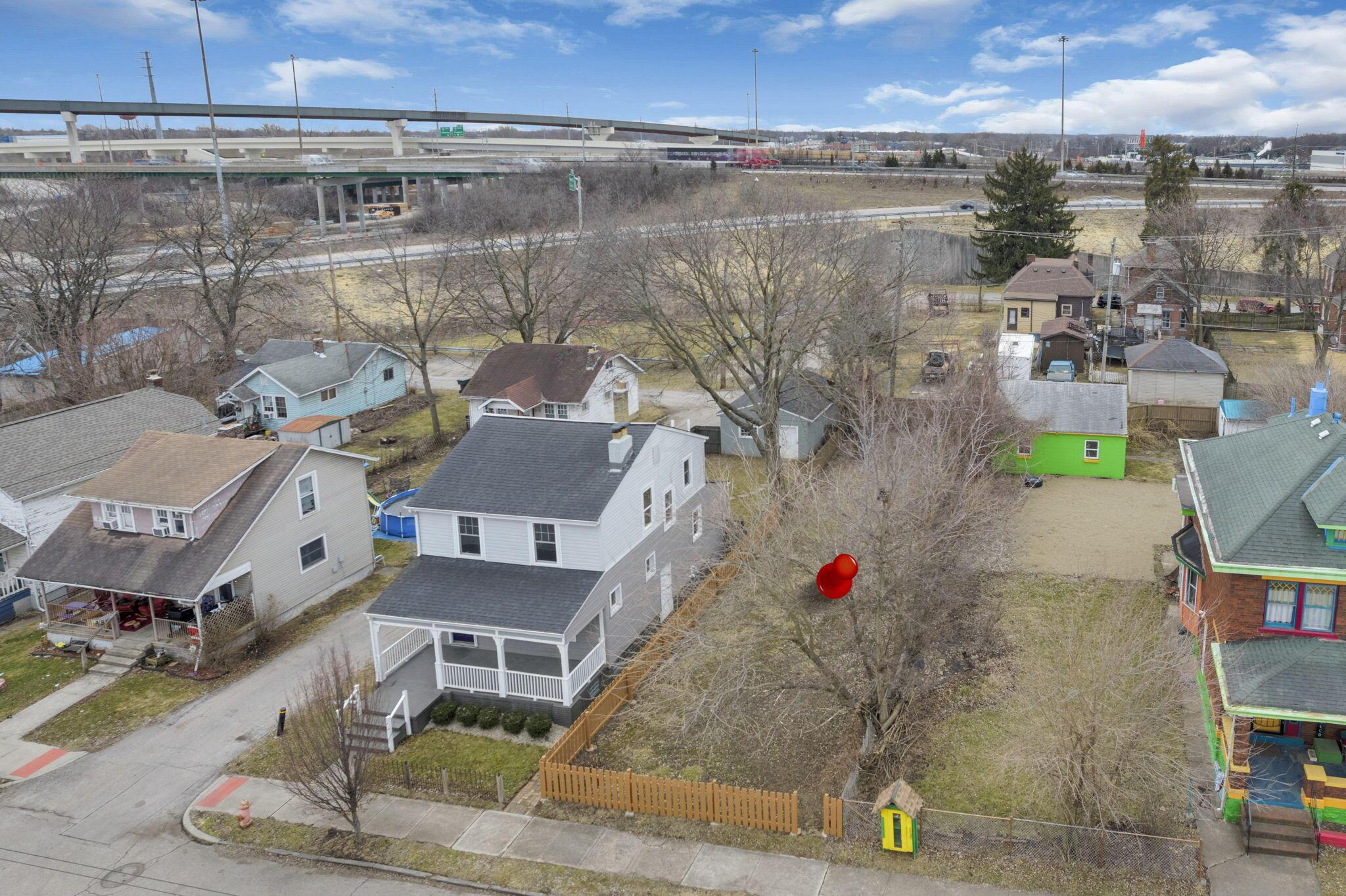 743 Campbell Avenue Property Photo 18