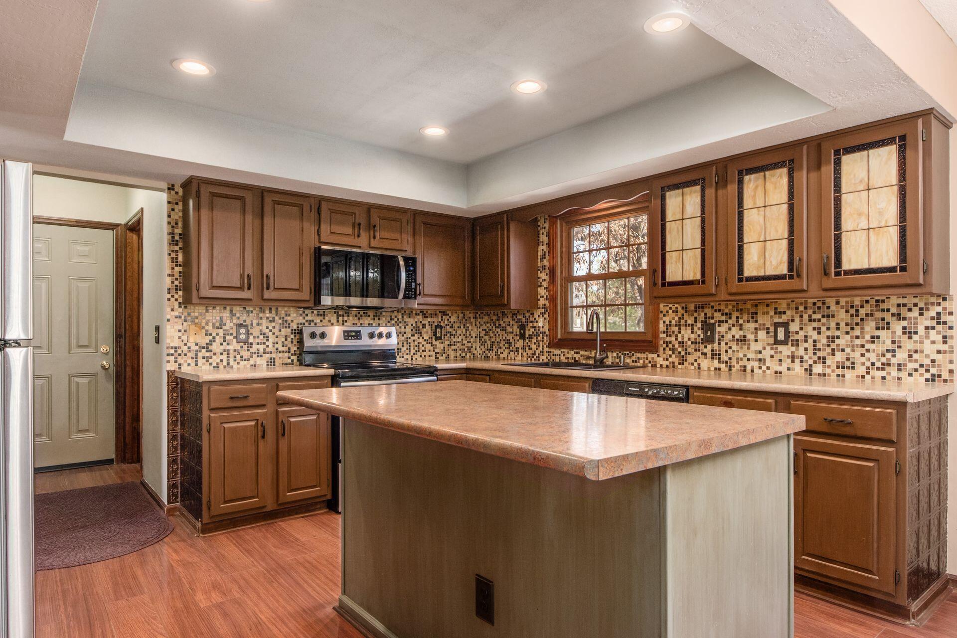 564 Dark Star Avenue Property Photo 10