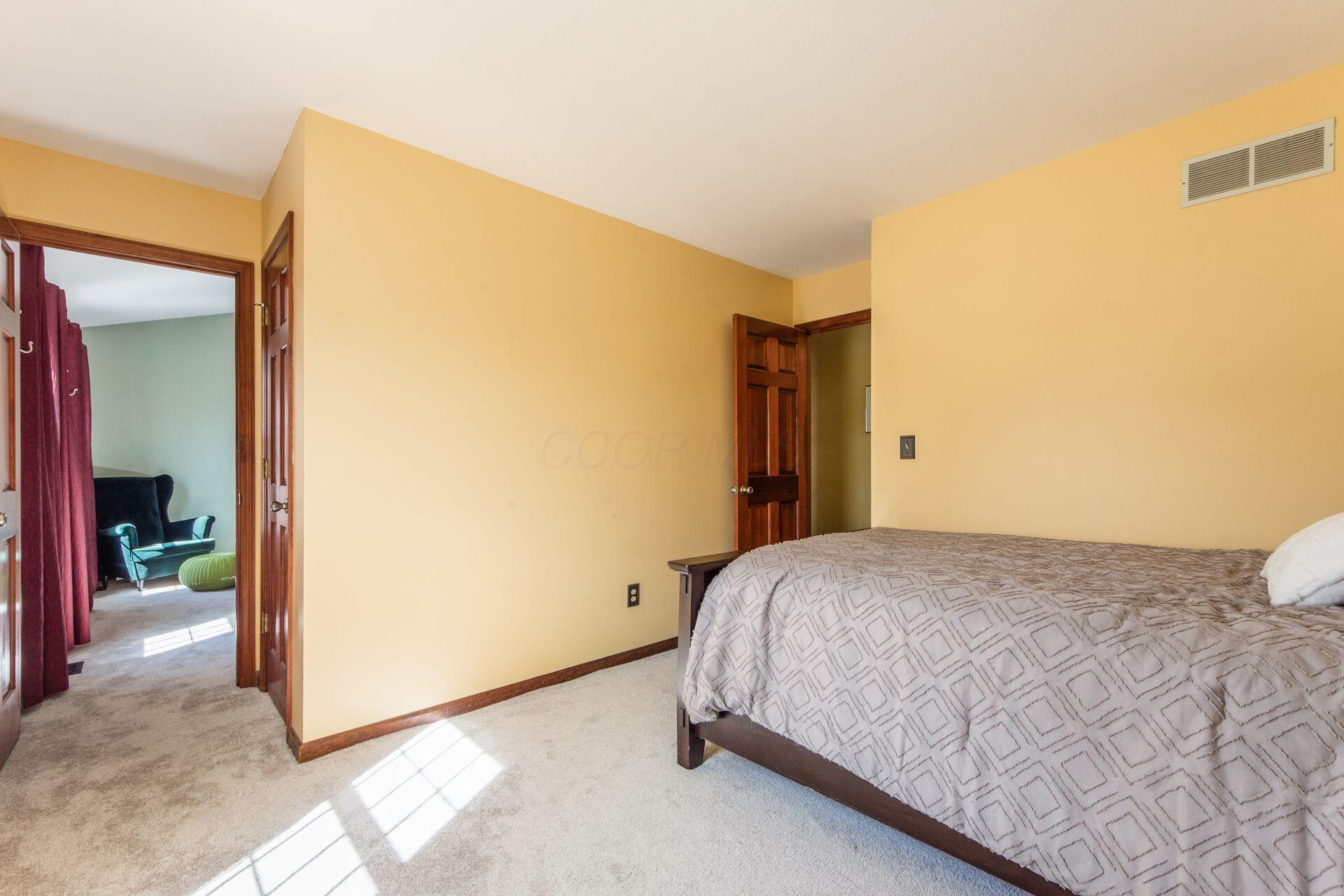564 Dark Star Avenue Property Photo 25
