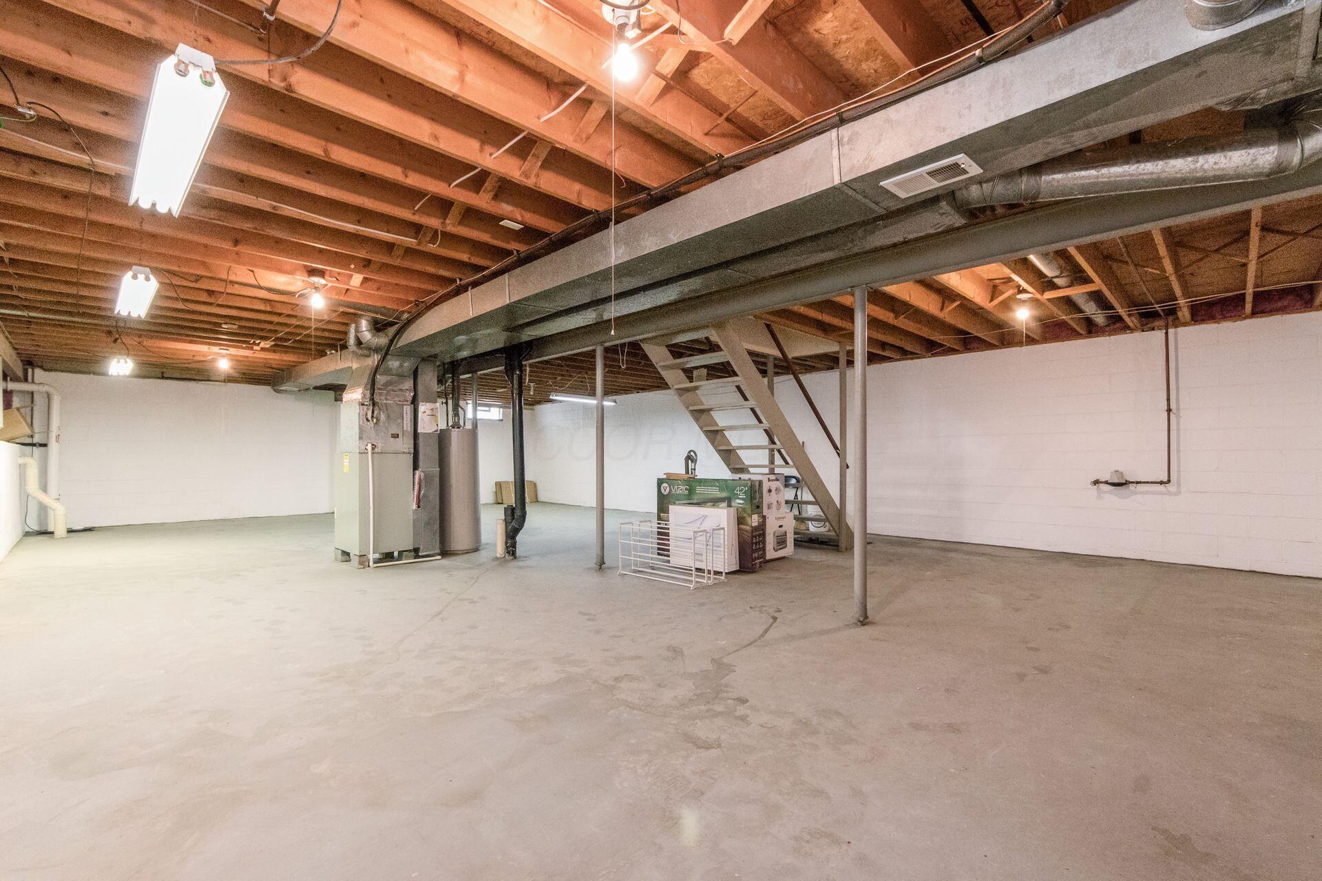564 Dark Star Avenue Property Photo 30