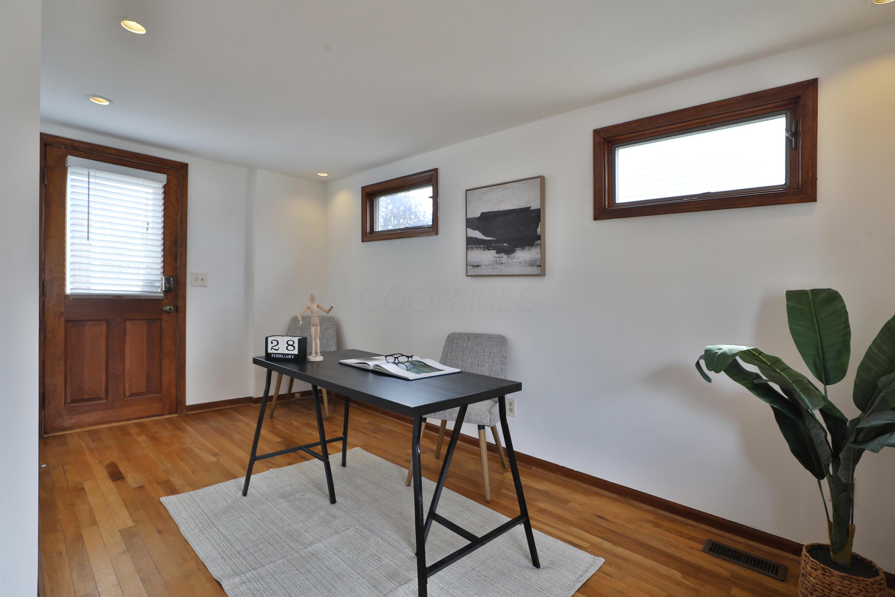 990 Vernon Road Property Photo 11