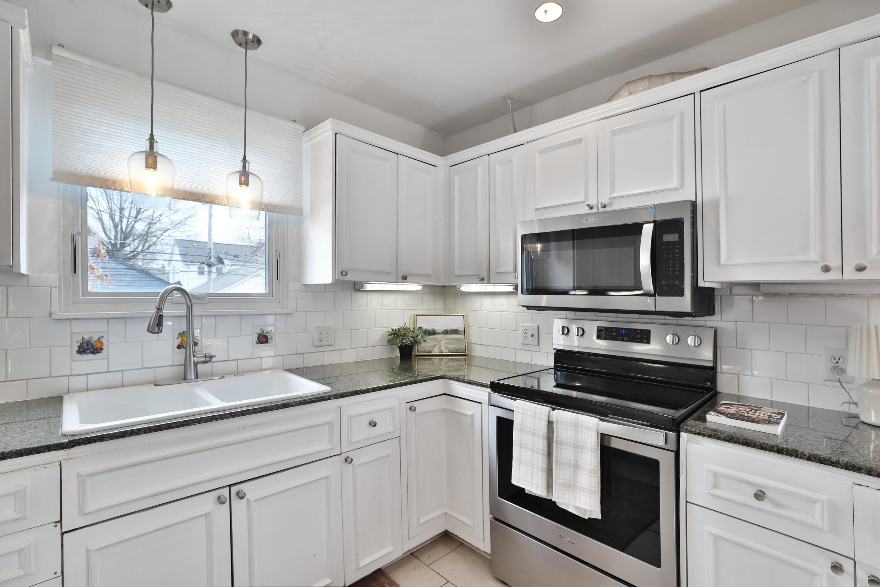 990 Vernon Road Property Photo 18