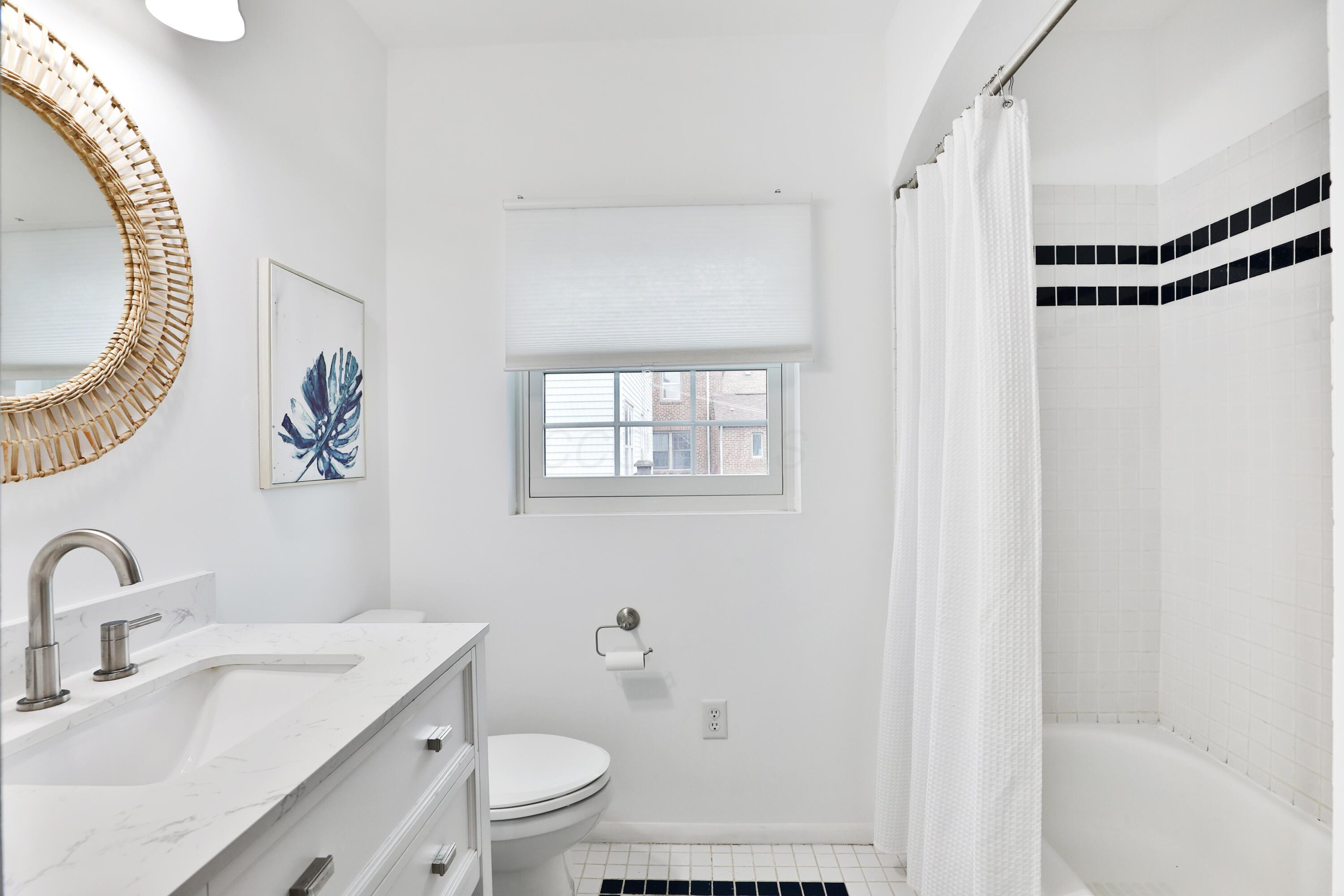 990 Vernon Road Property Photo 25