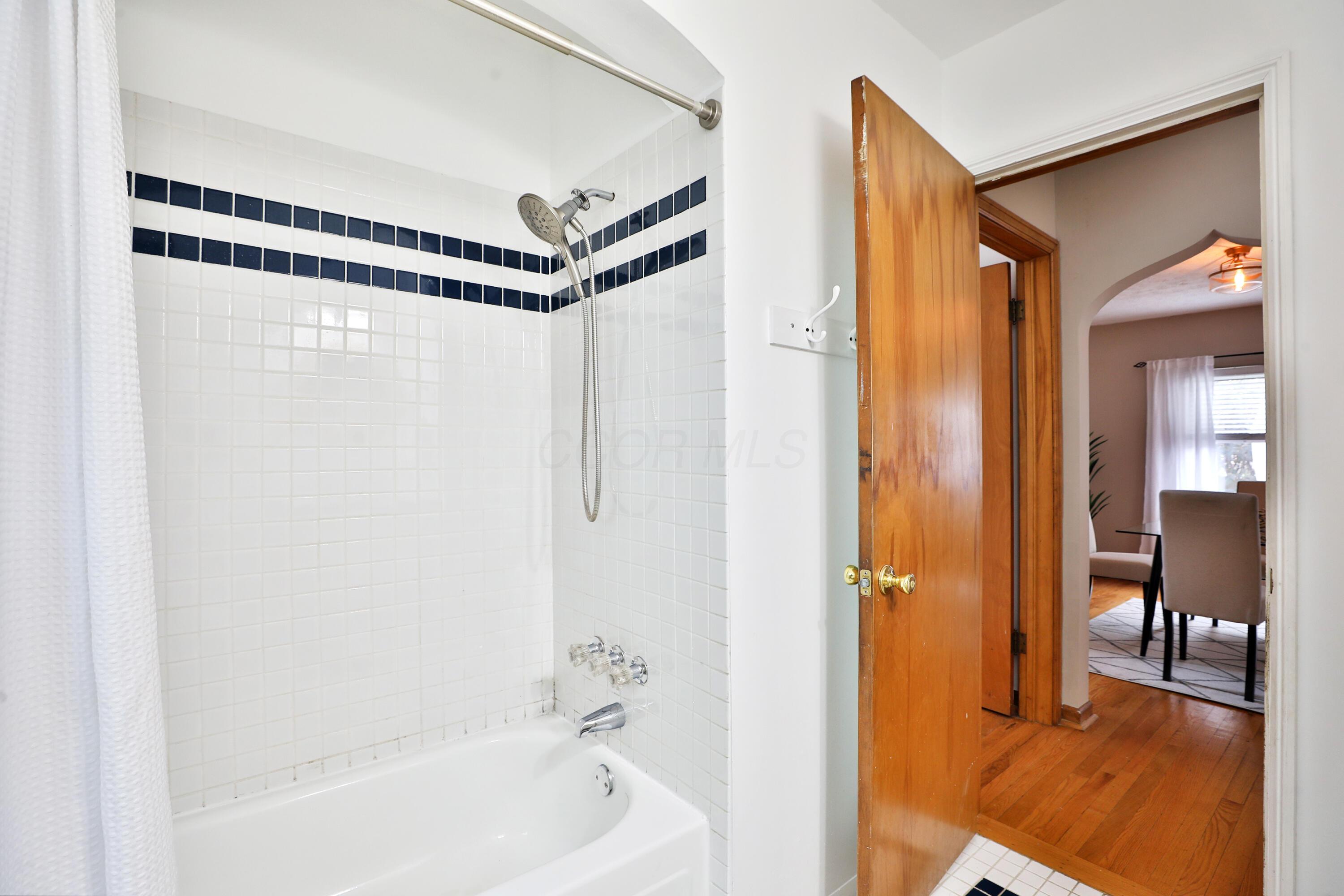 990 Vernon Road Property Photo 26