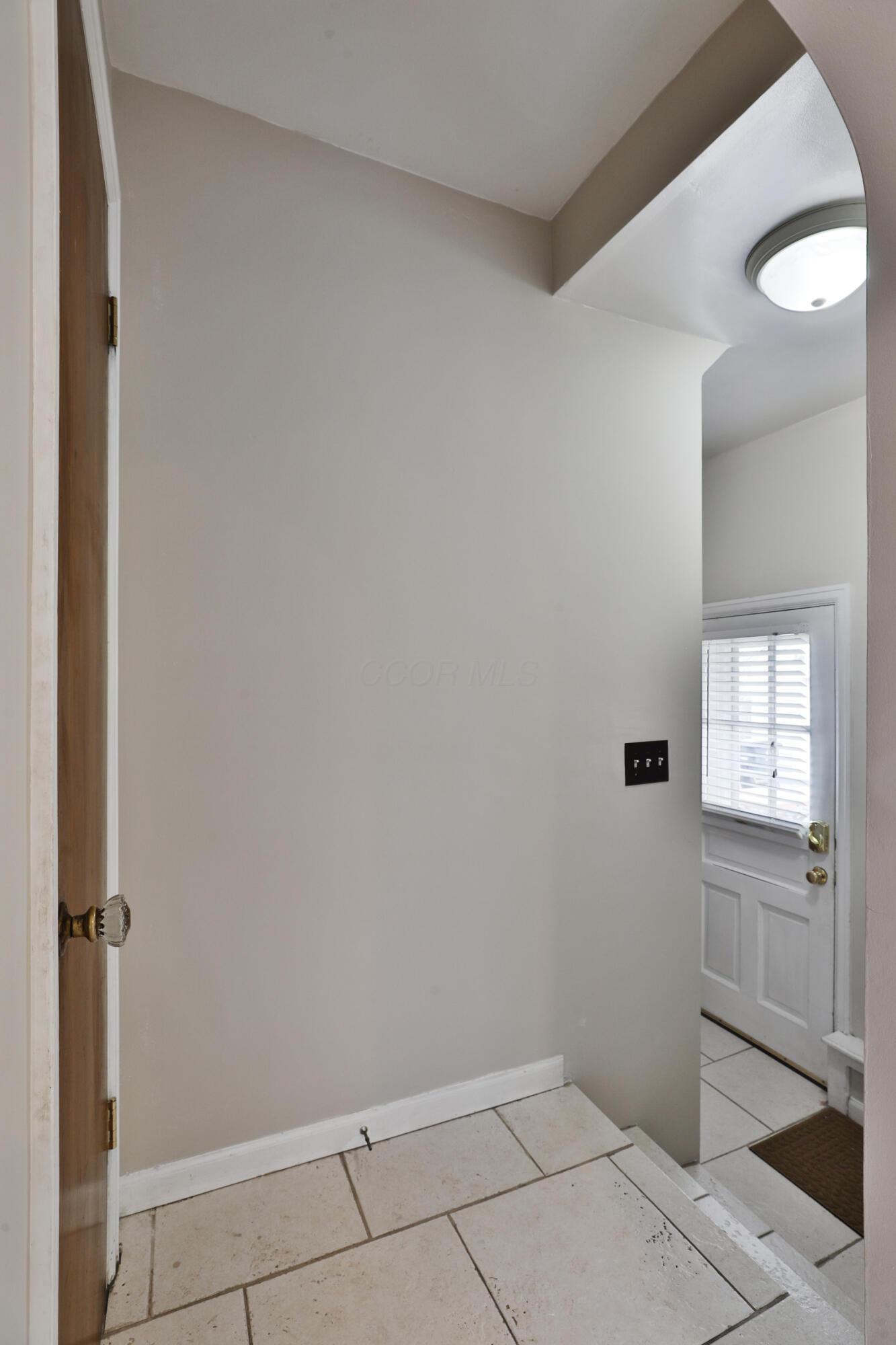990 Vernon Road Property Photo 43