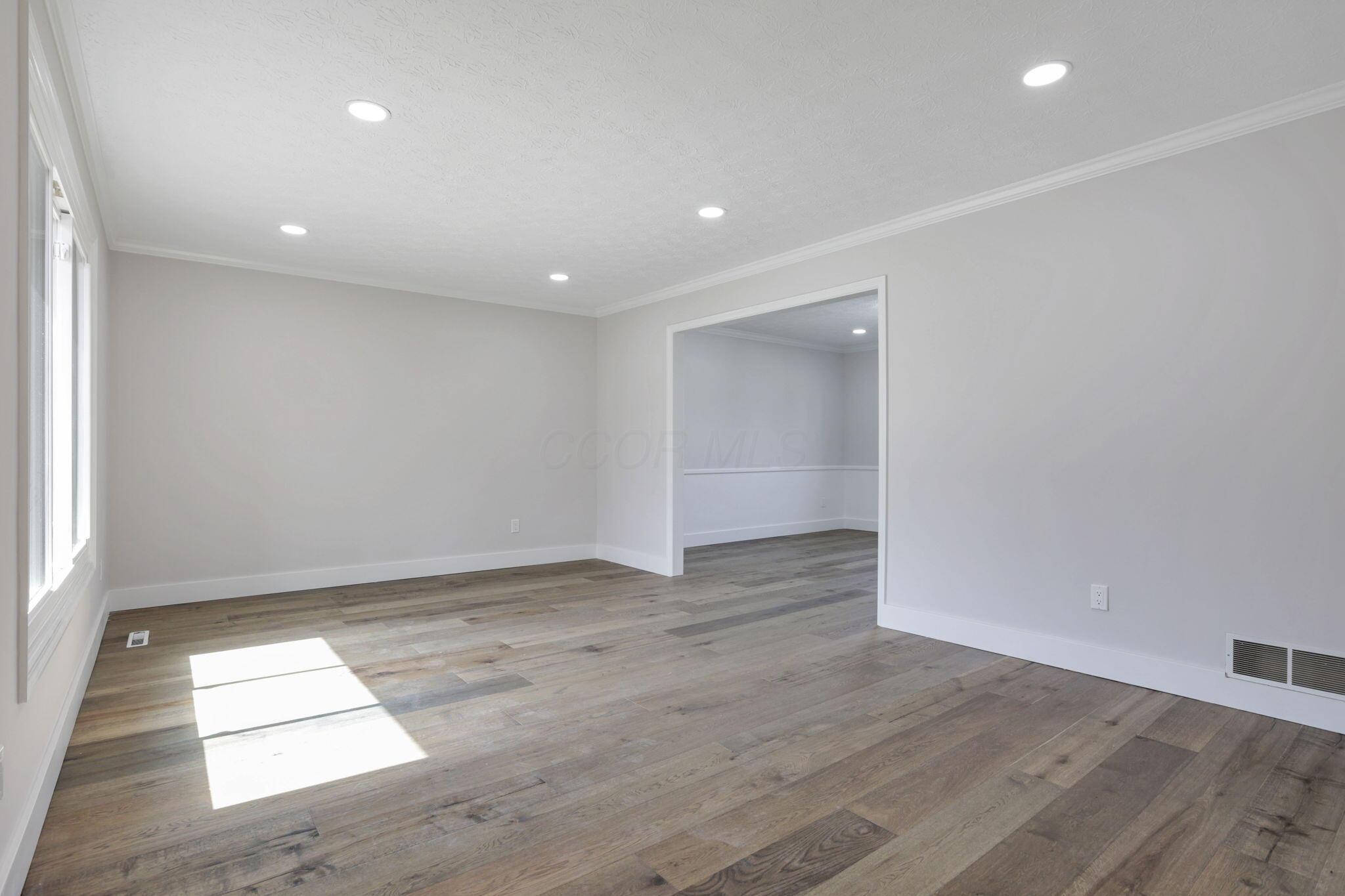 5200 Colt Court Property Photo 5