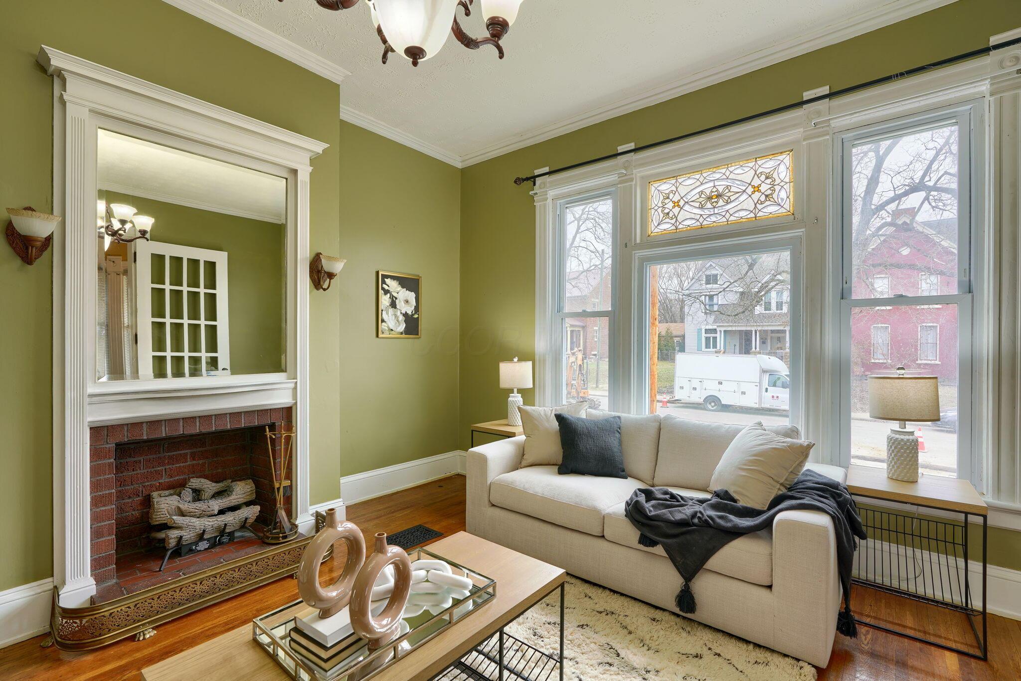 144 S Mulberry Street Property Photo 6