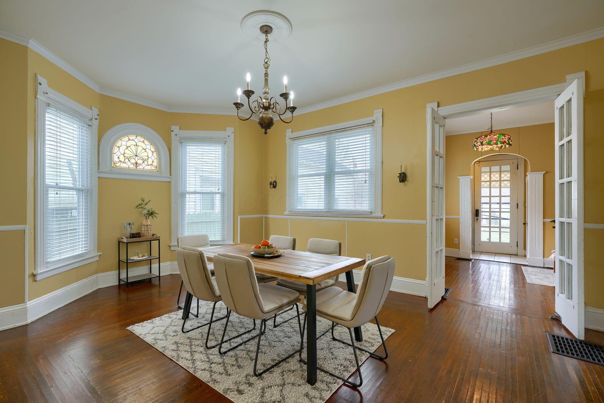 144 S Mulberry Street Property Photo 11