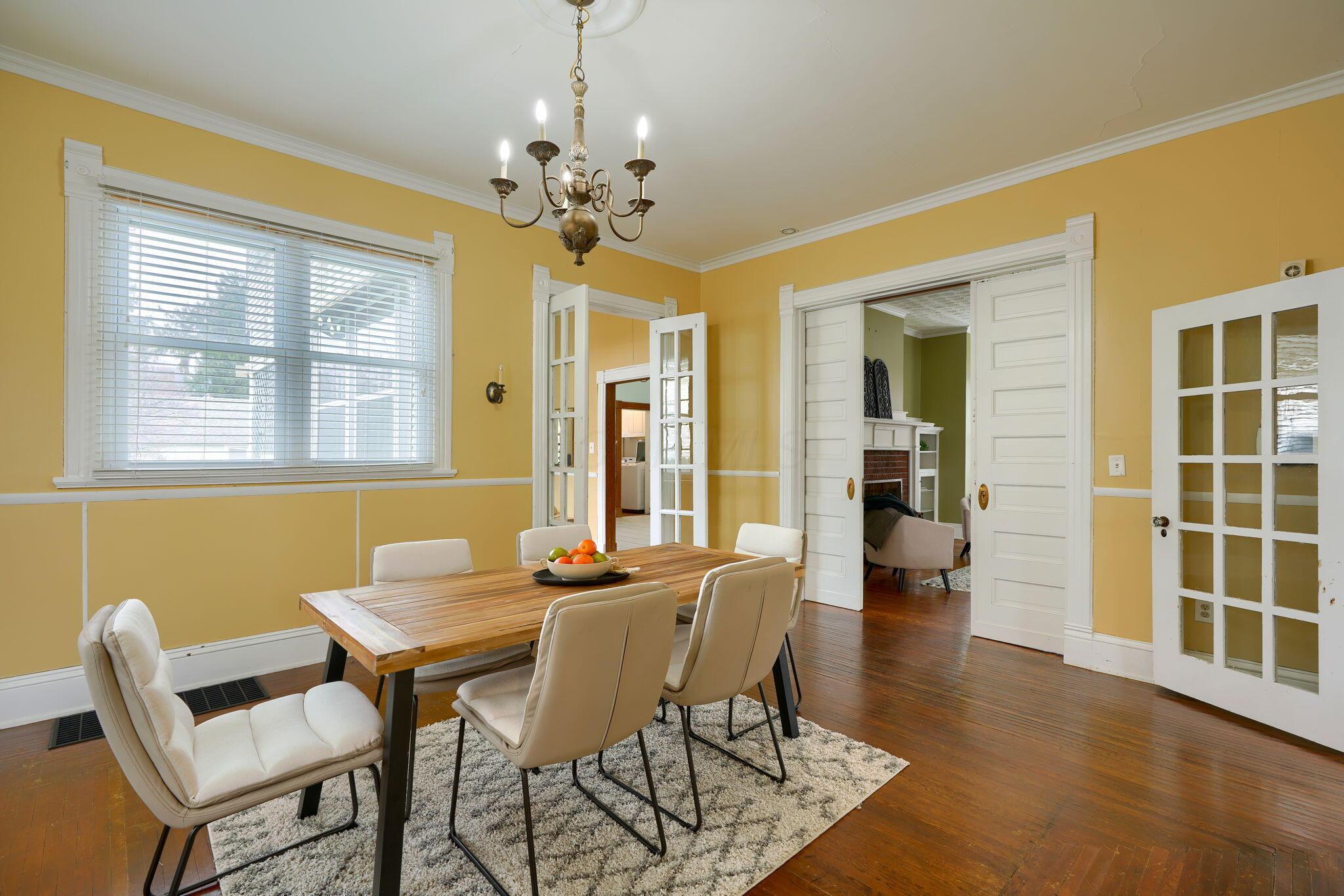 144 S Mulberry Street Property Photo 14