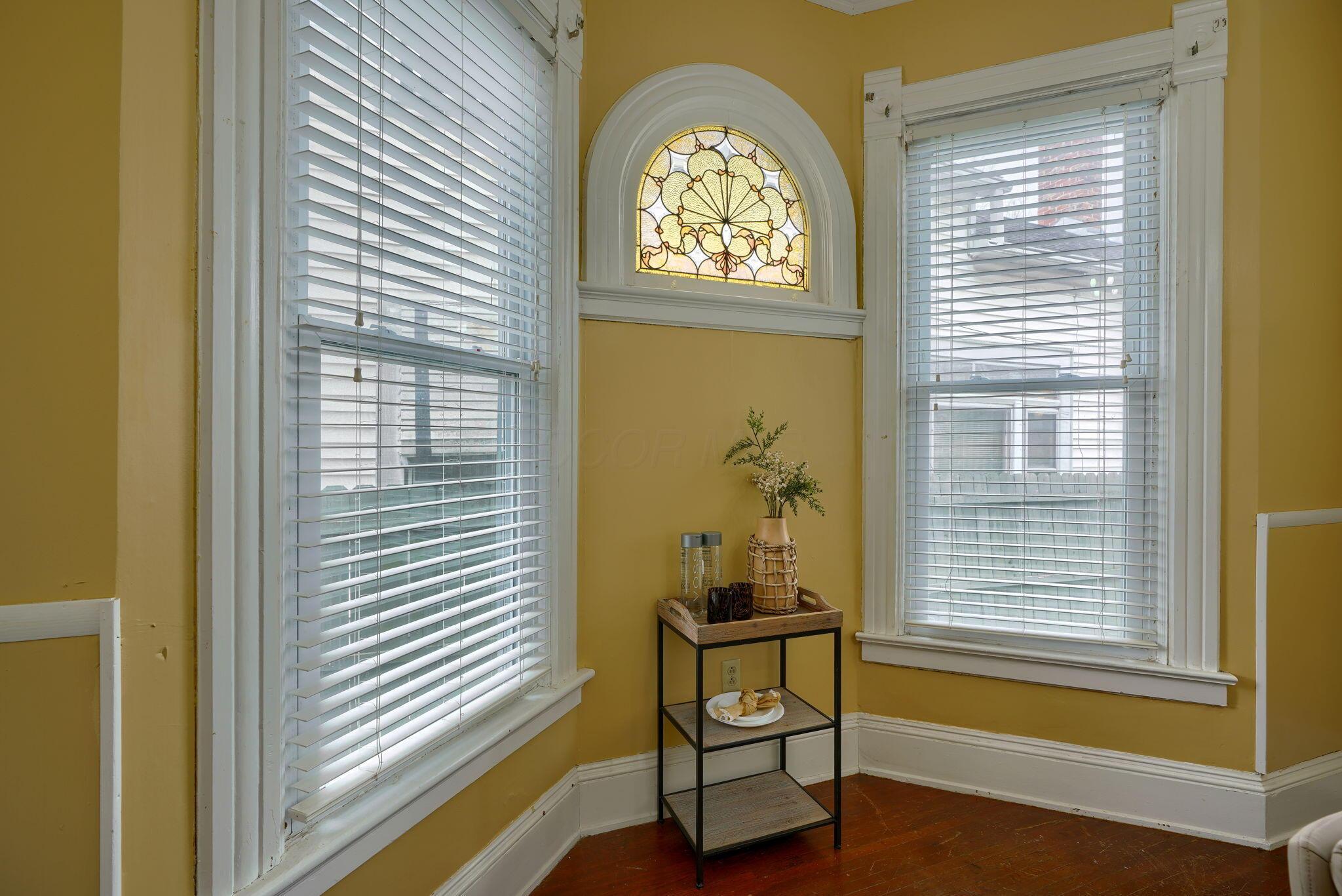 144 S Mulberry Street Property Photo 15