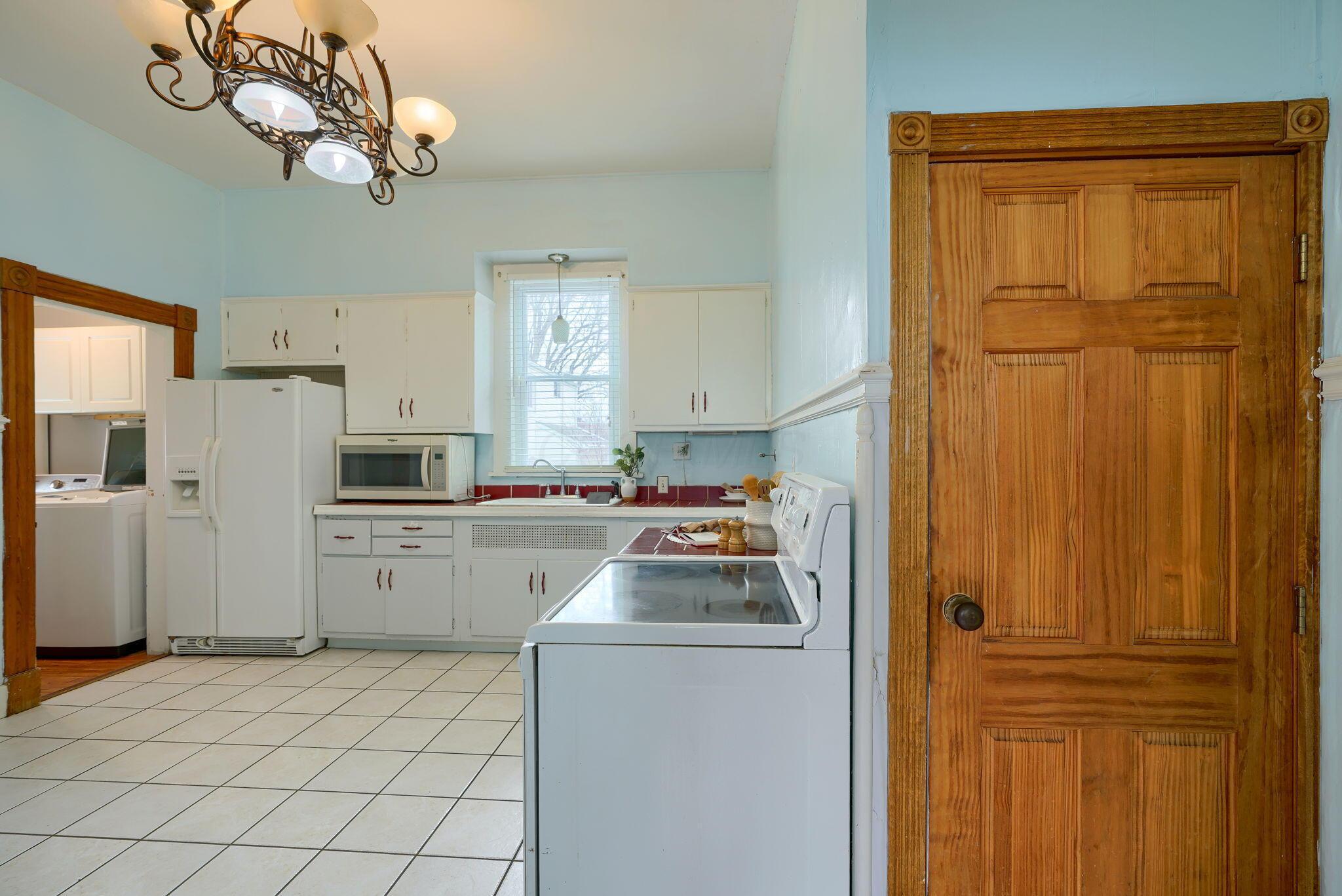 144 S Mulberry Street Property Photo 20