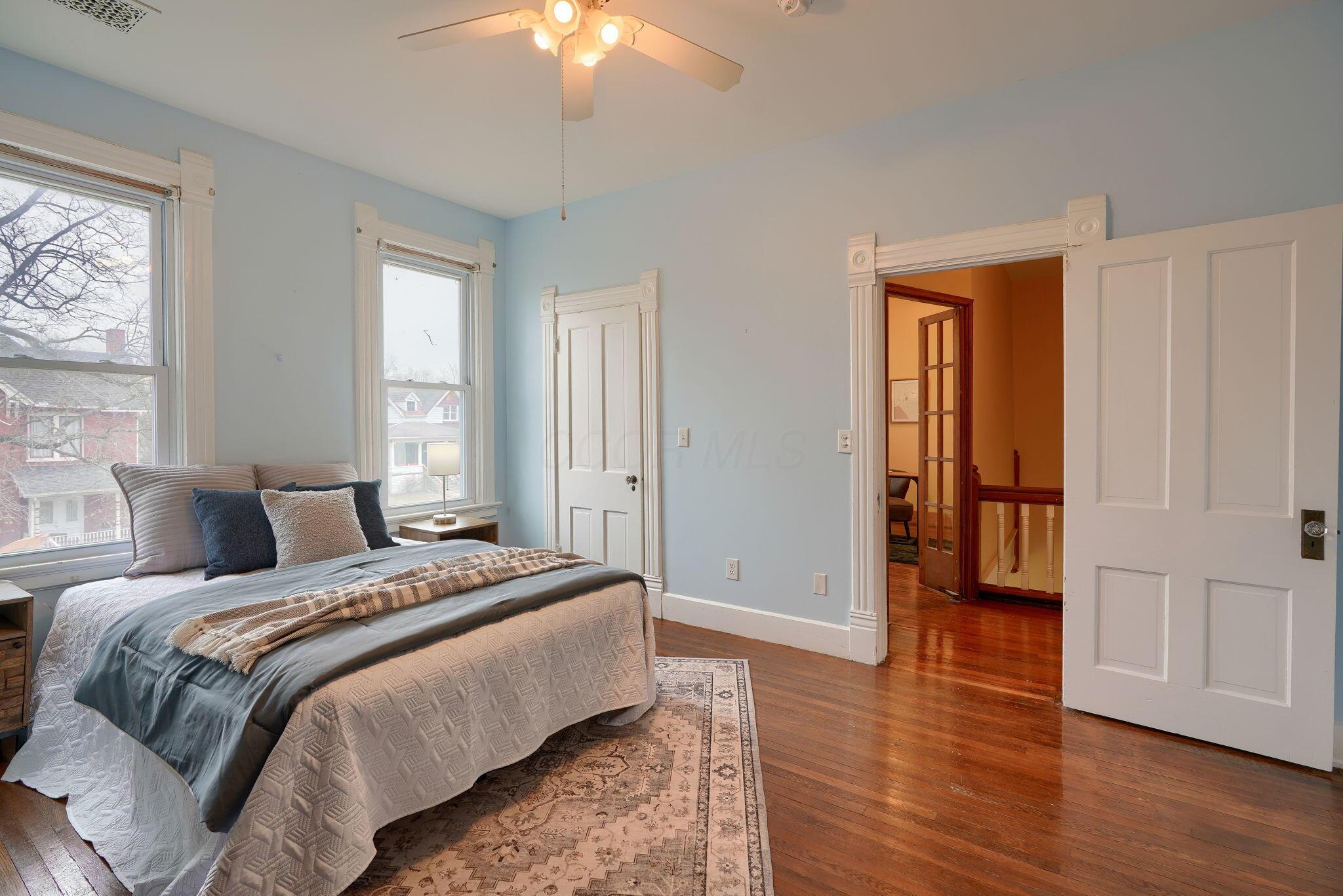 144 S Mulberry Street Property Photo 25