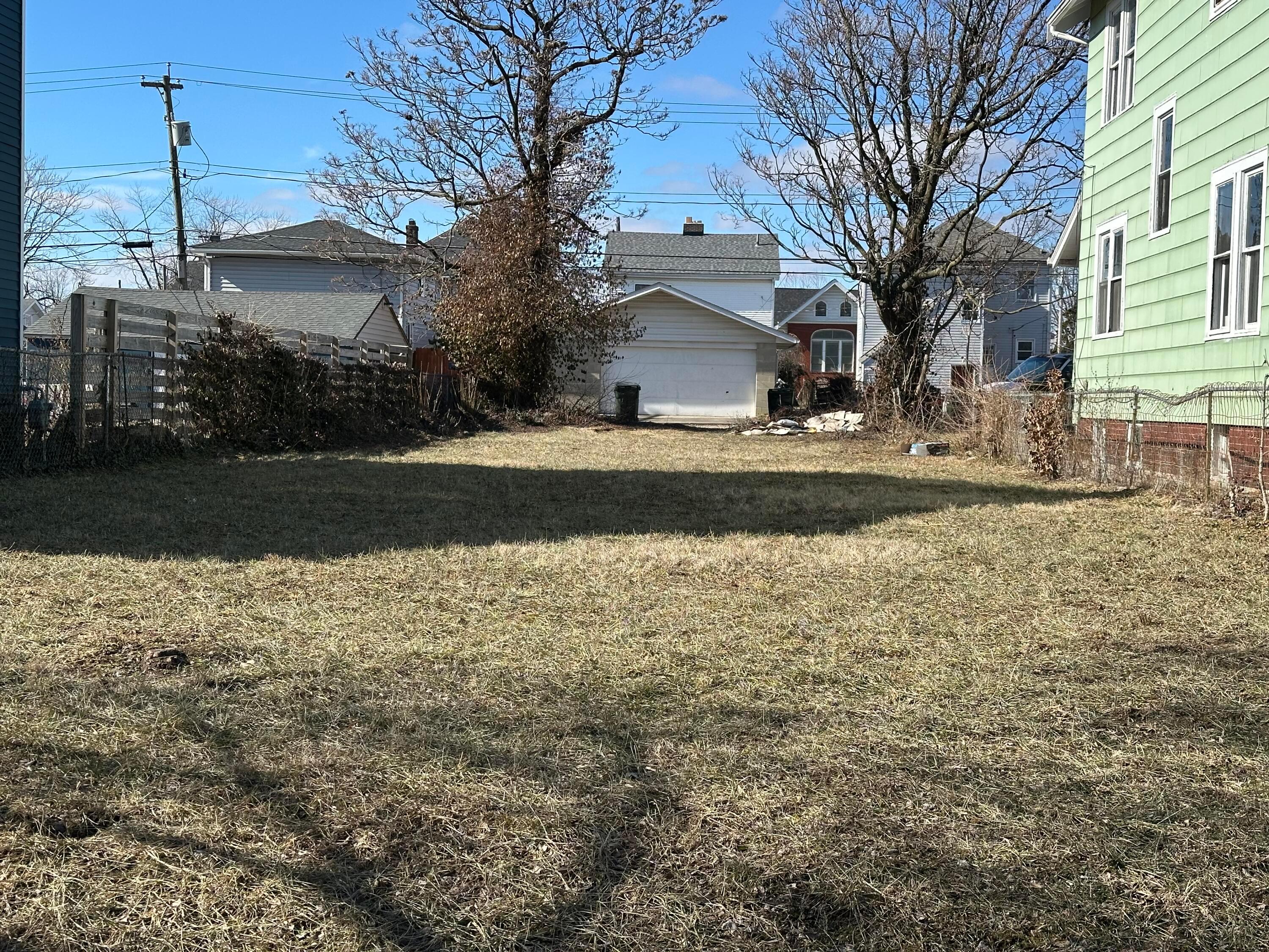 1077-1079 S Ohio Avenue Property Photo