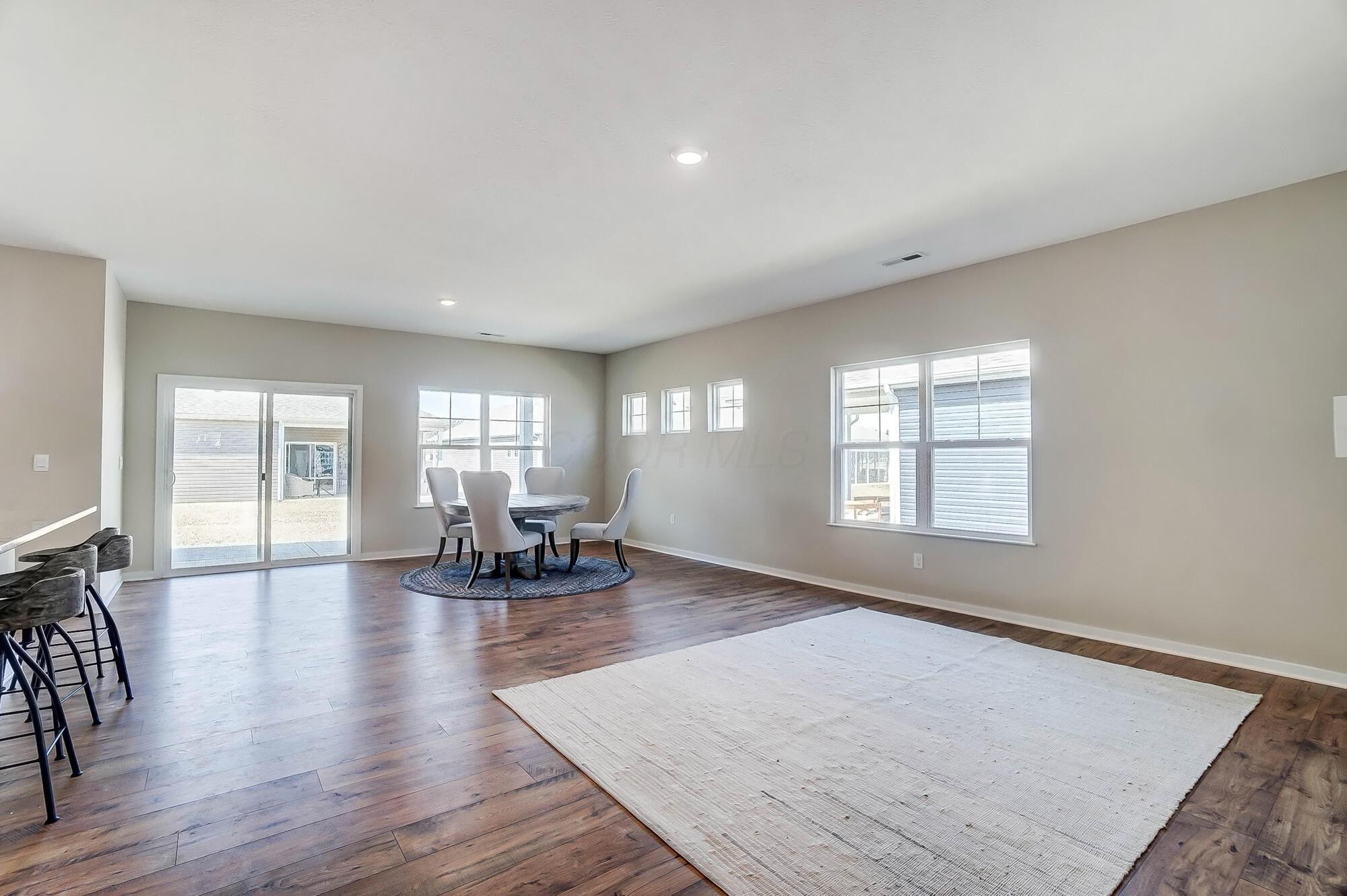 412 Madison Way Property Photo 7