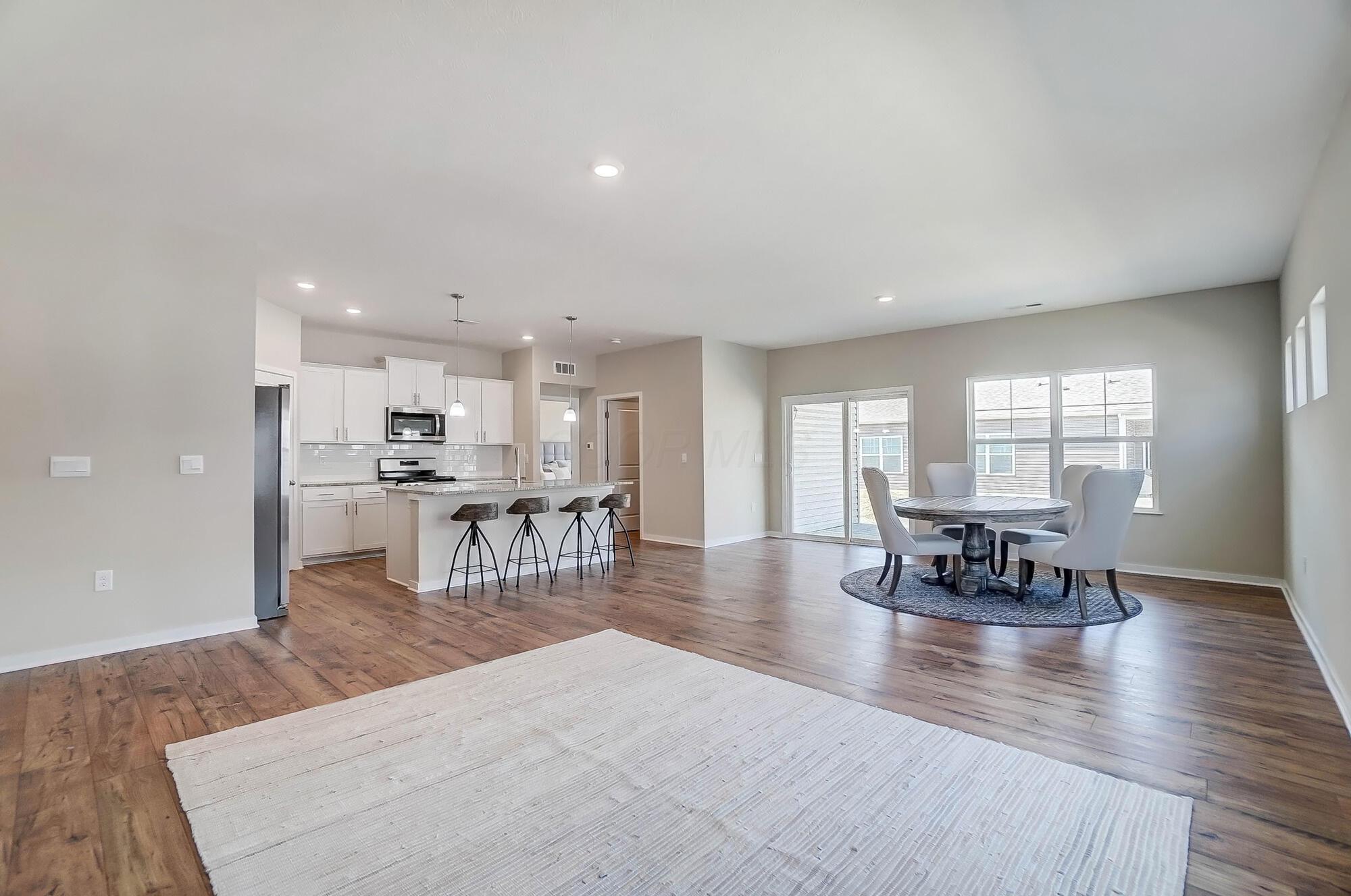 412 Madison Way Property Photo 8