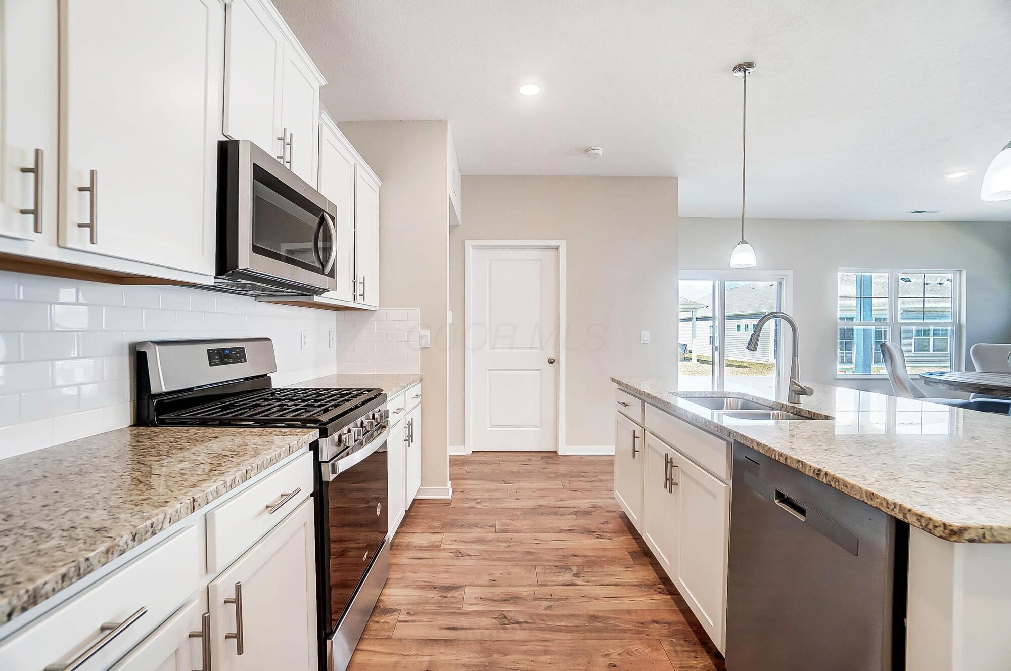 412 Madison Way Property Photo 14