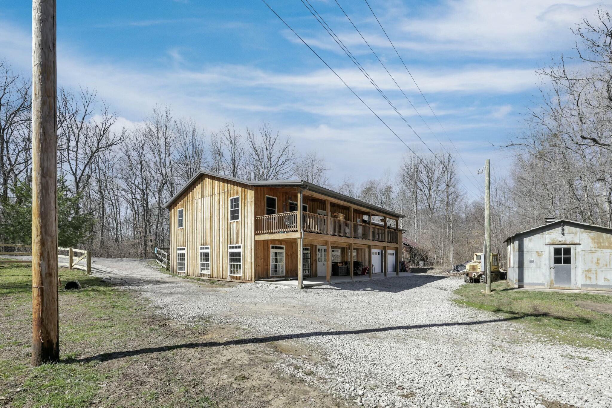 2896 Adelphia State Road Property Photo 4