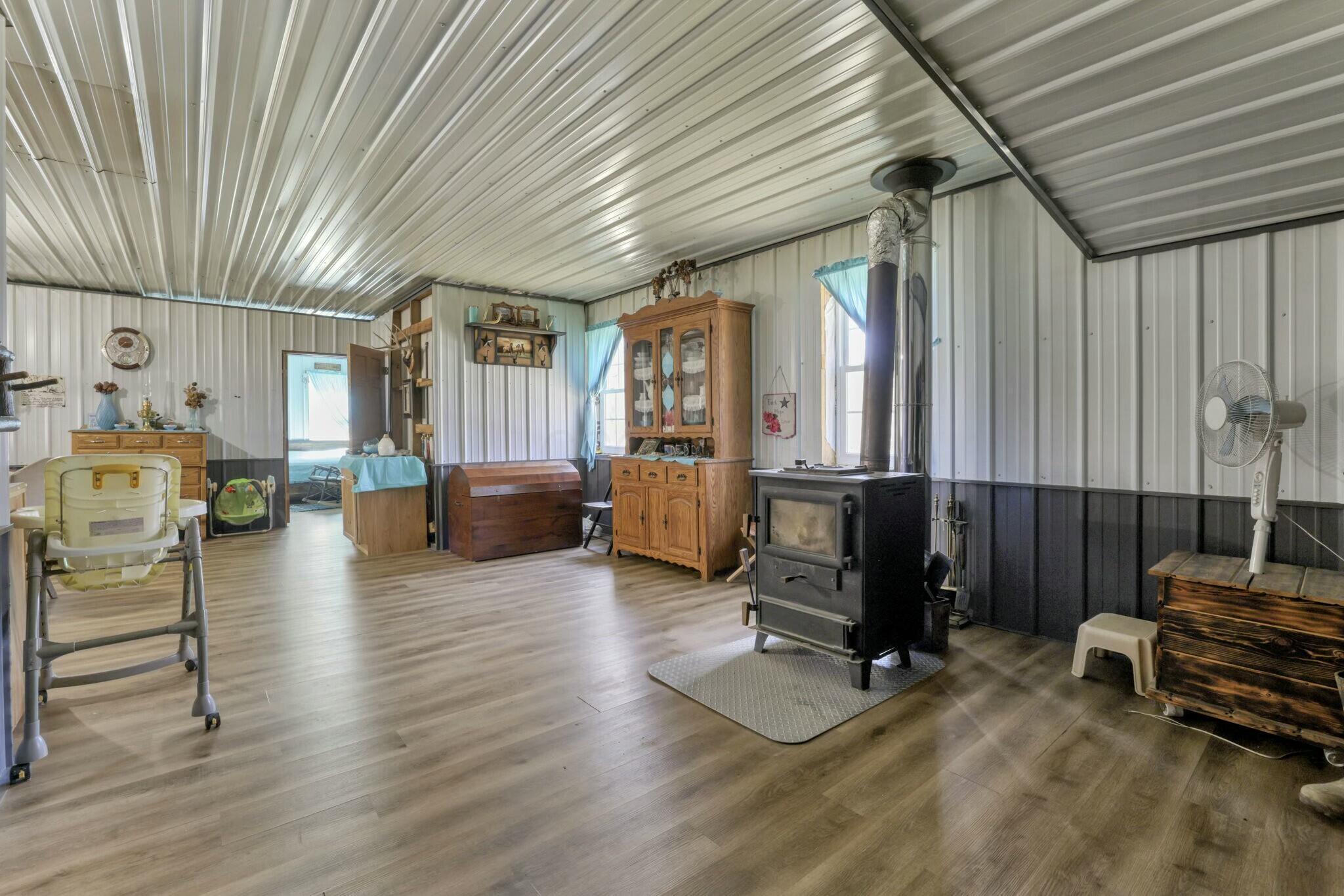 2896 Adelphia State Road Property Photo 8