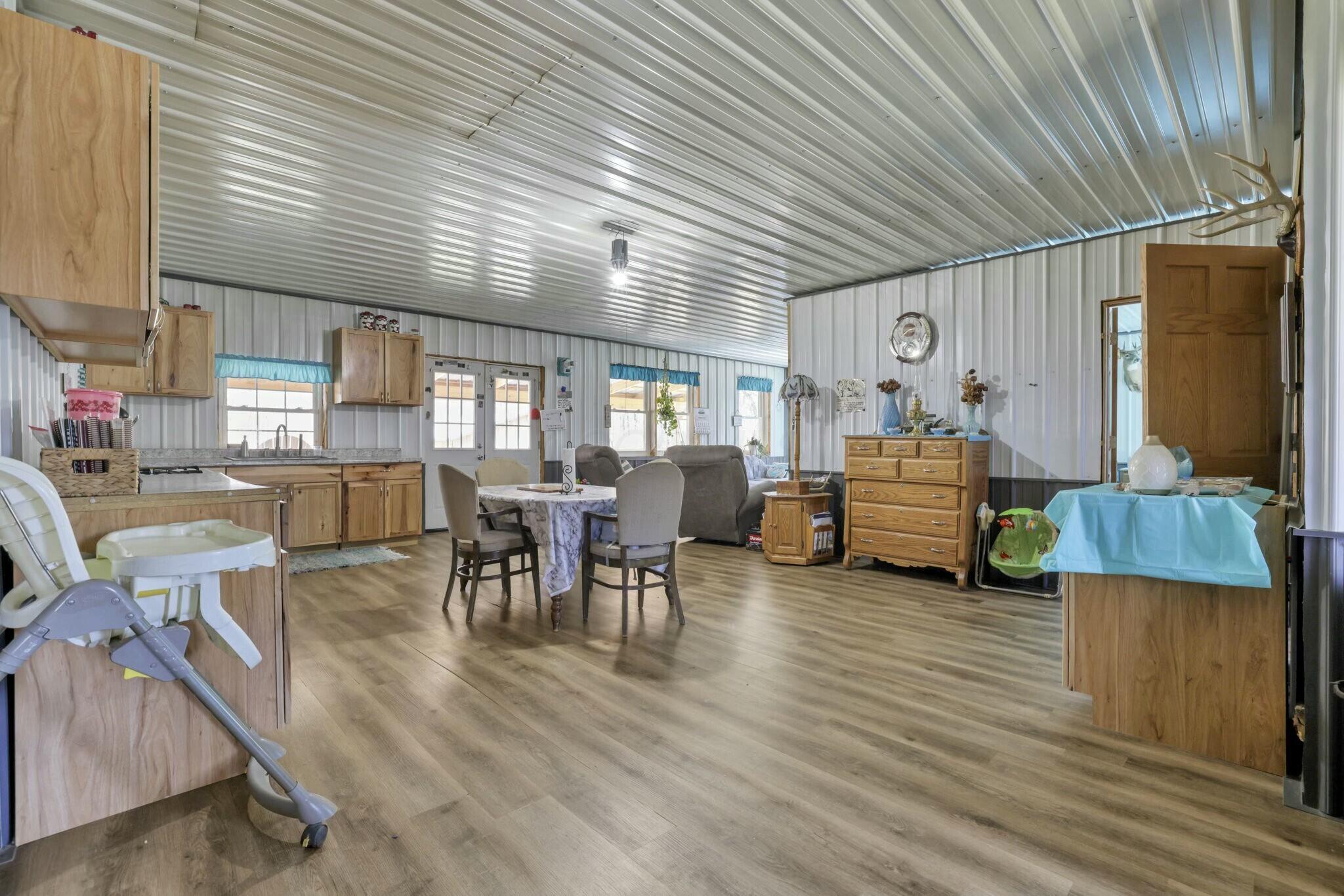 2896 Adelphia State Road Property Photo 11