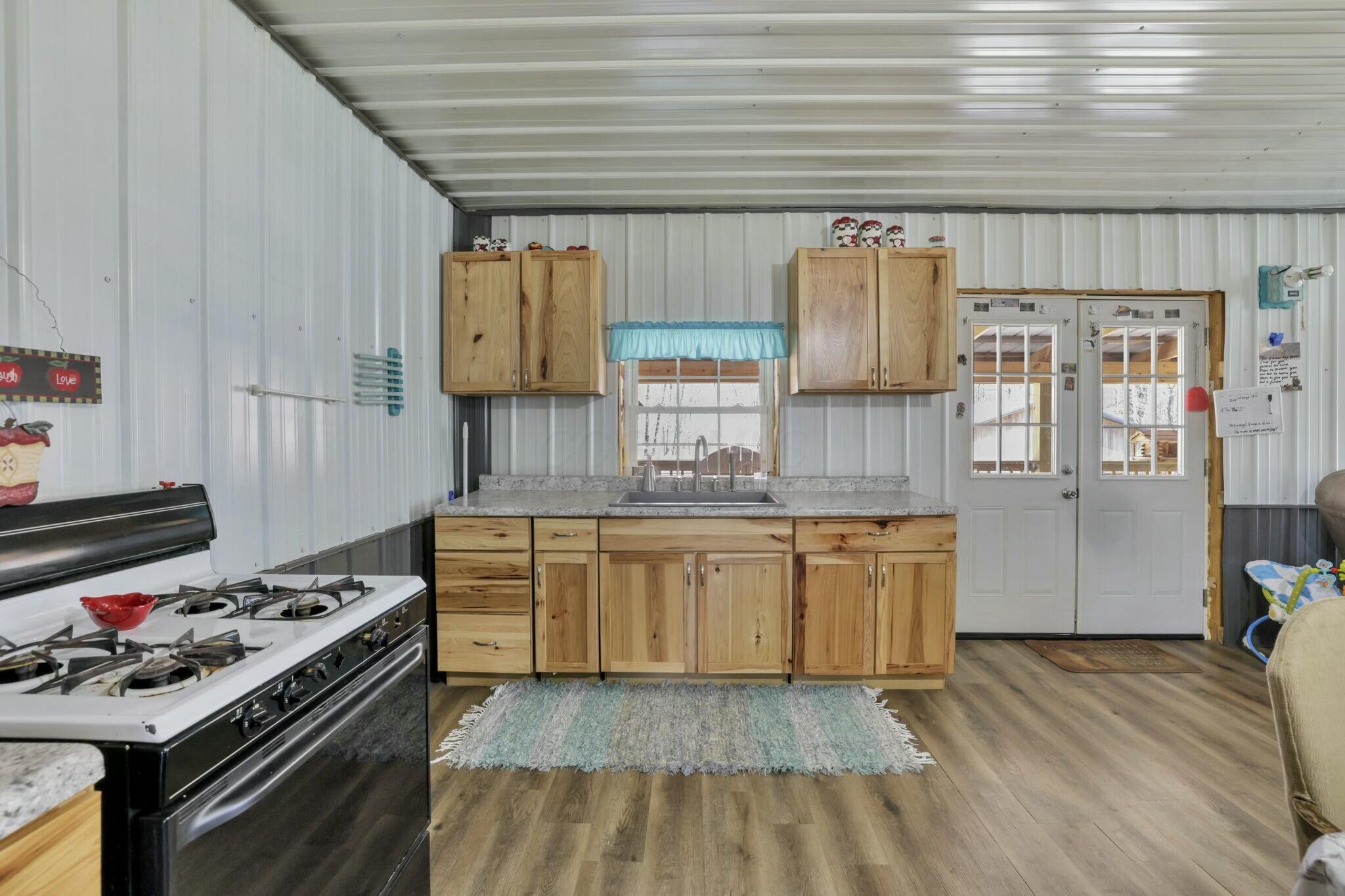 2896 Adelphia State Road Property Photo 15