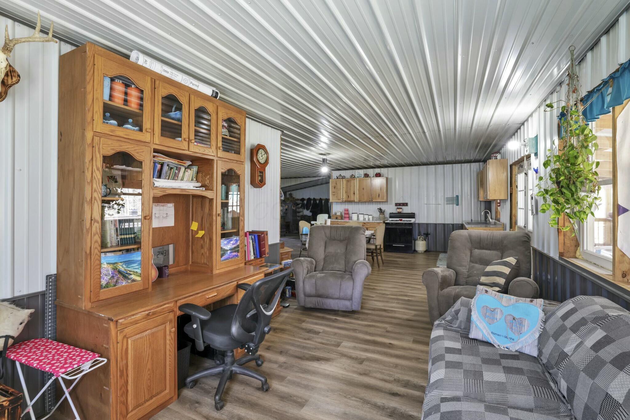 2896 Adelphia State Road Property Photo 18