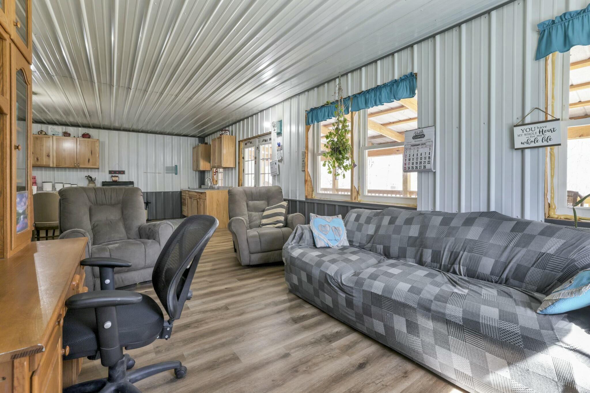 2896 Adelphia State Road Property Photo 19