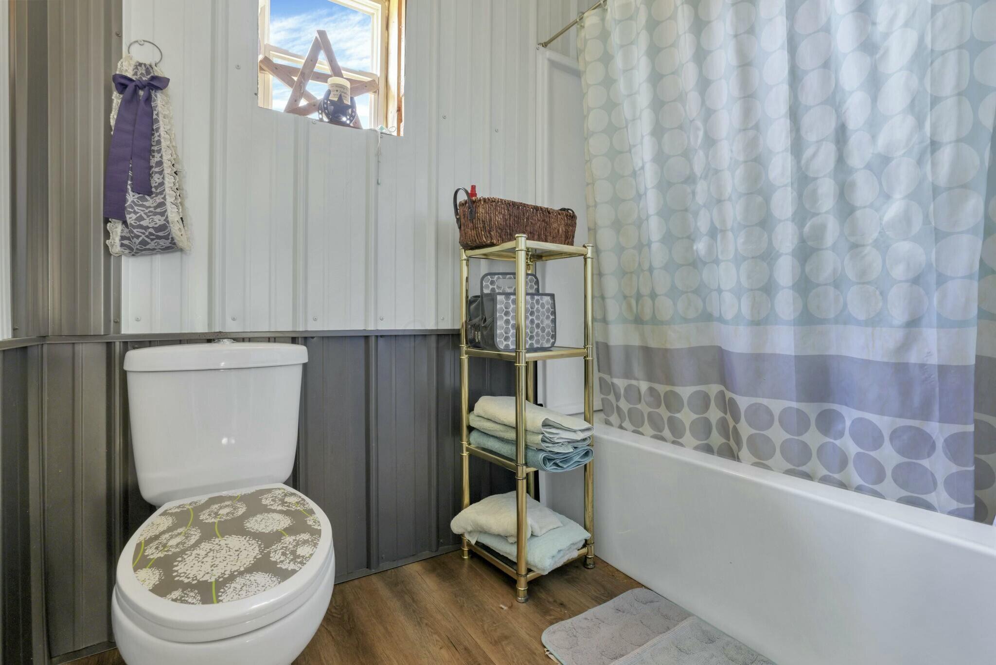 2896 Adelphia State Road Property Photo 24