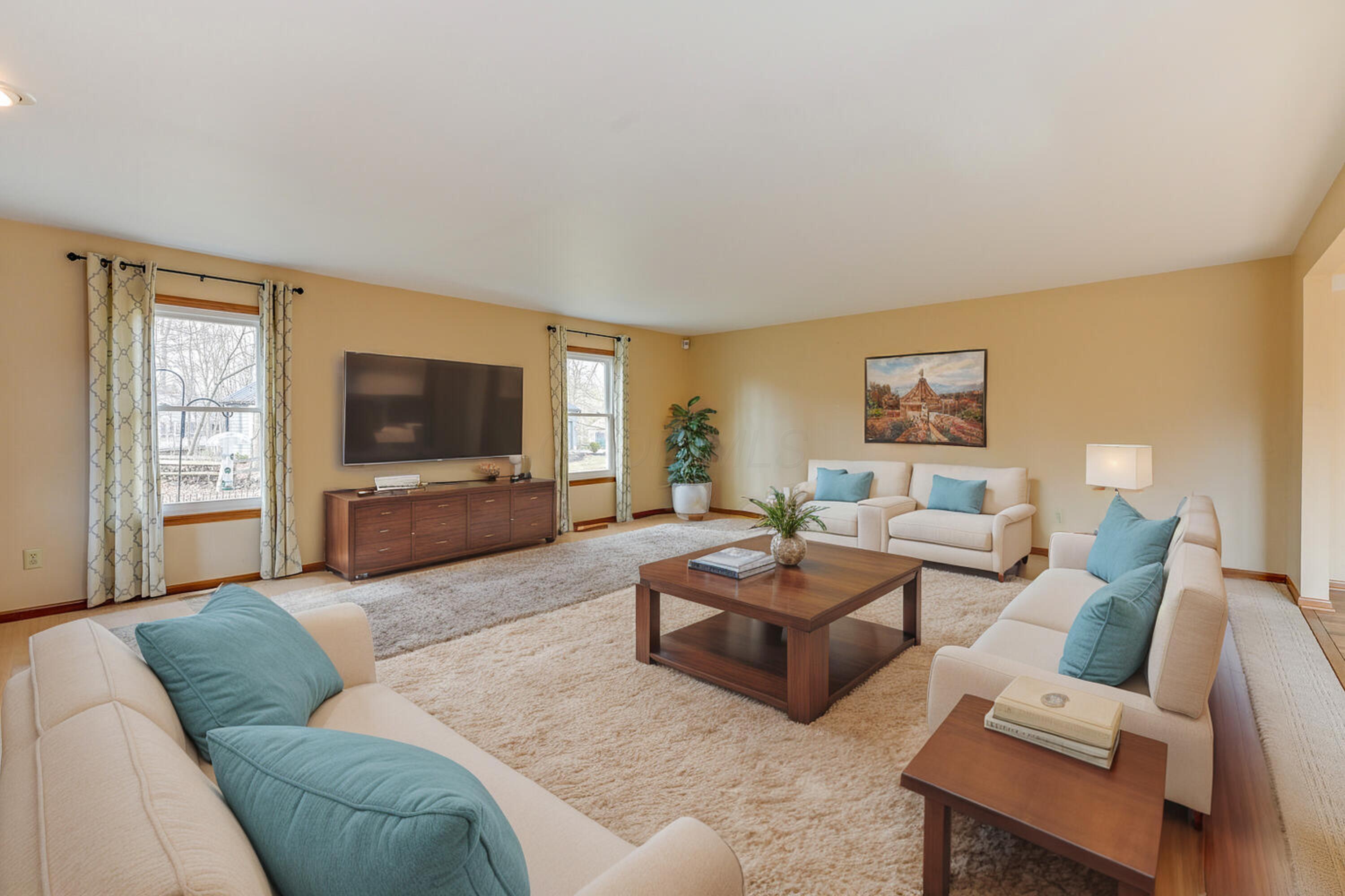 6000 Woodbrook Court Property Photo 10