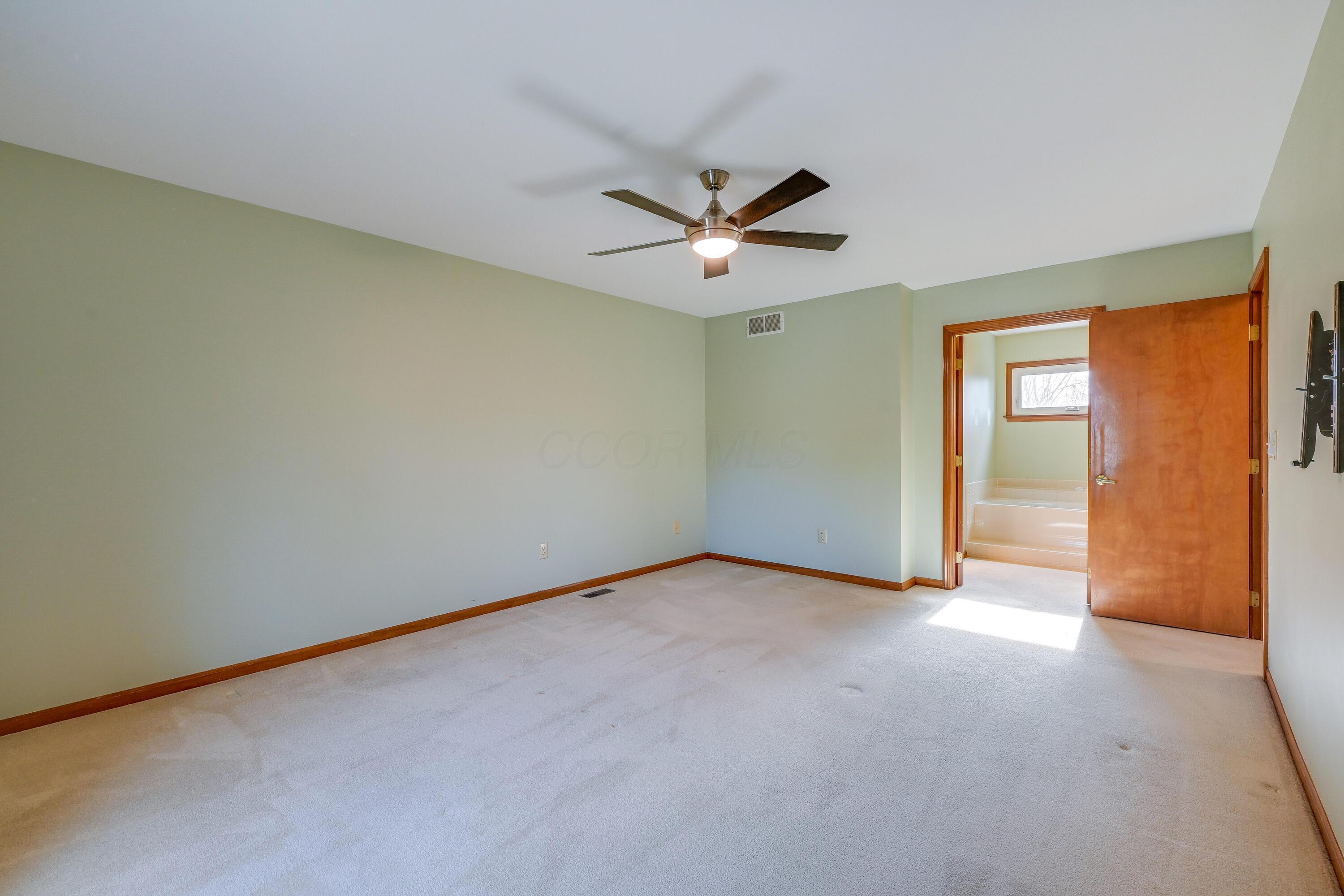 6000 Woodbrook Court Property Photo 29