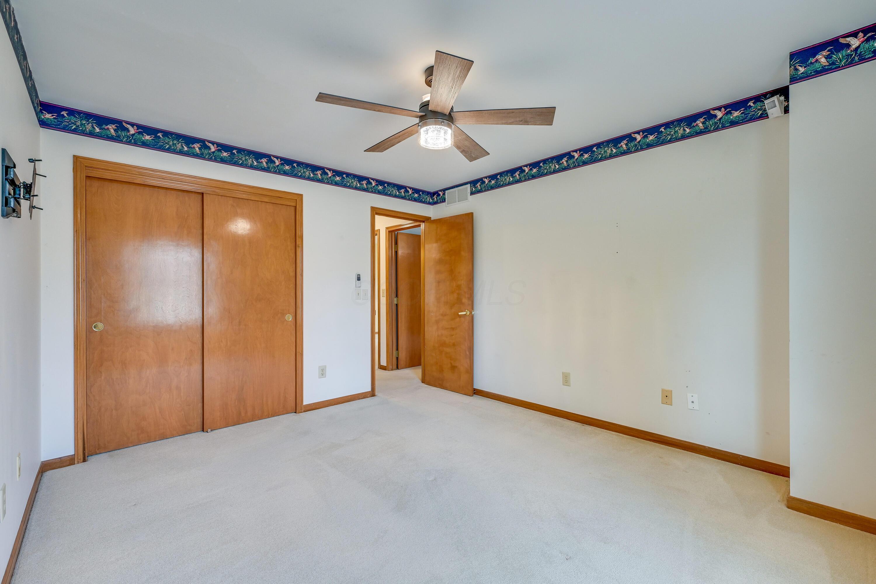 6000 Woodbrook Court Property Photo 36