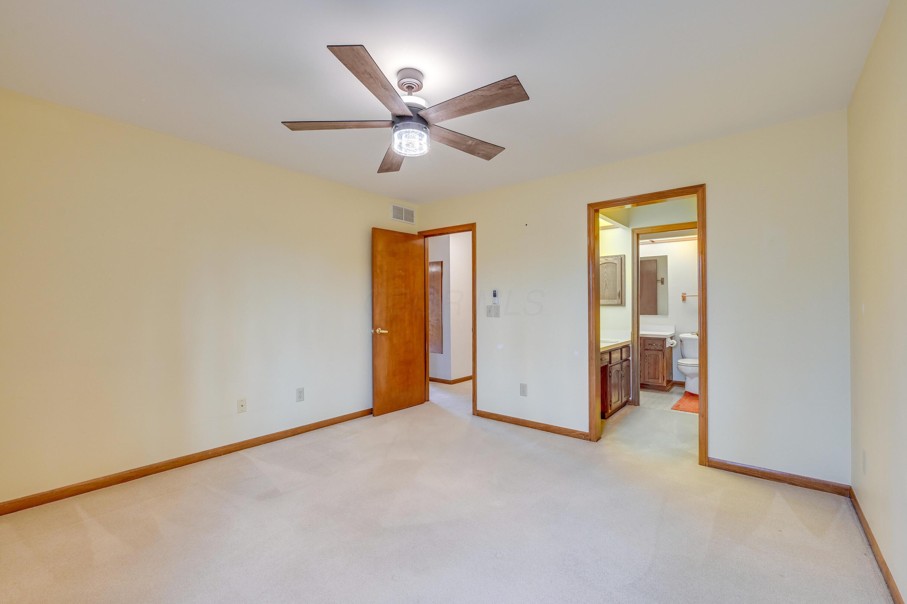 6000 Woodbrook Court Property Photo 44