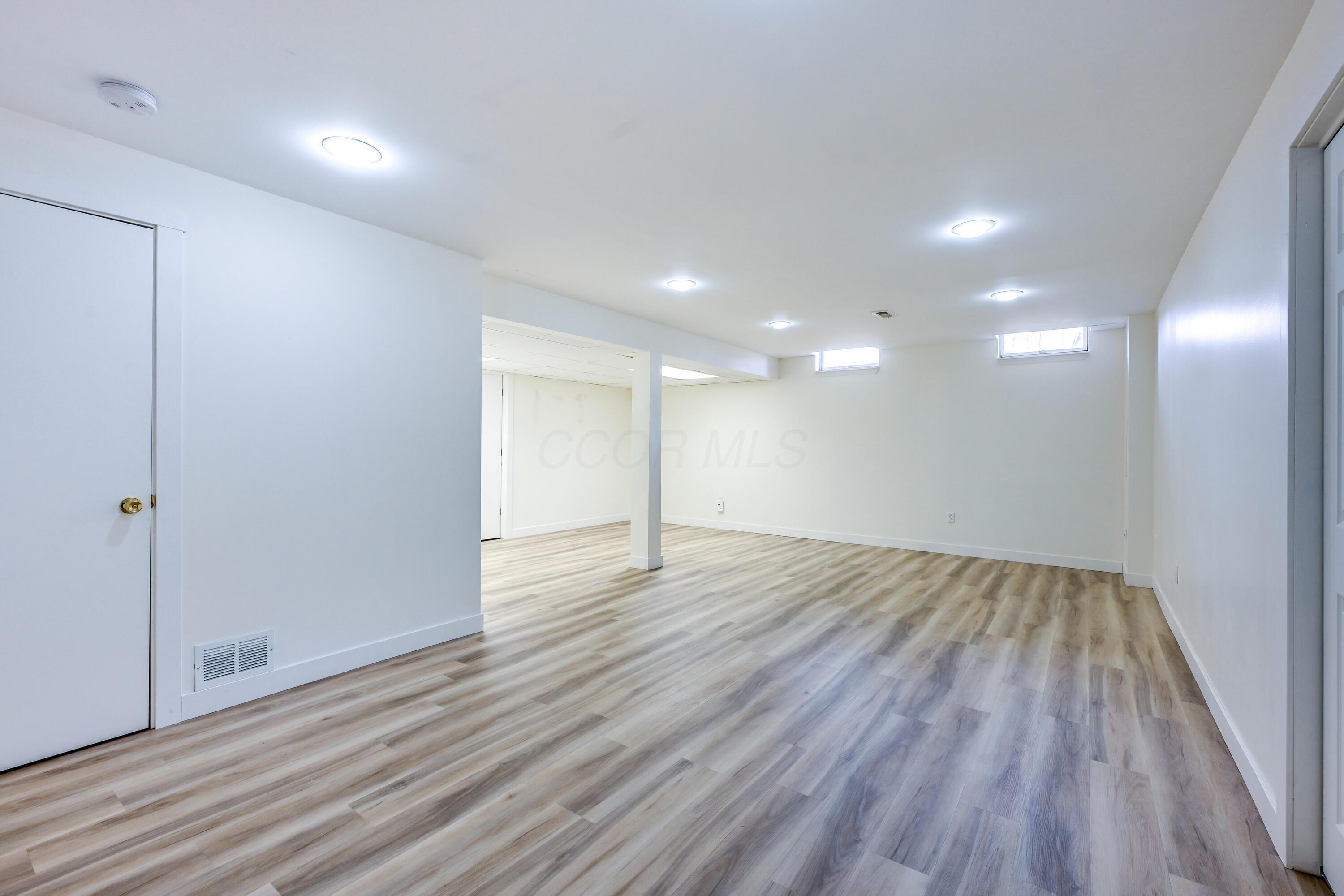 6000 Woodbrook Court Property Photo 48