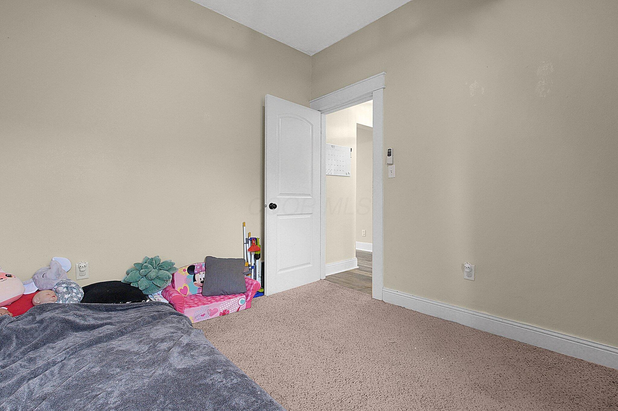 707 E 6th Avenue Property Photo 19