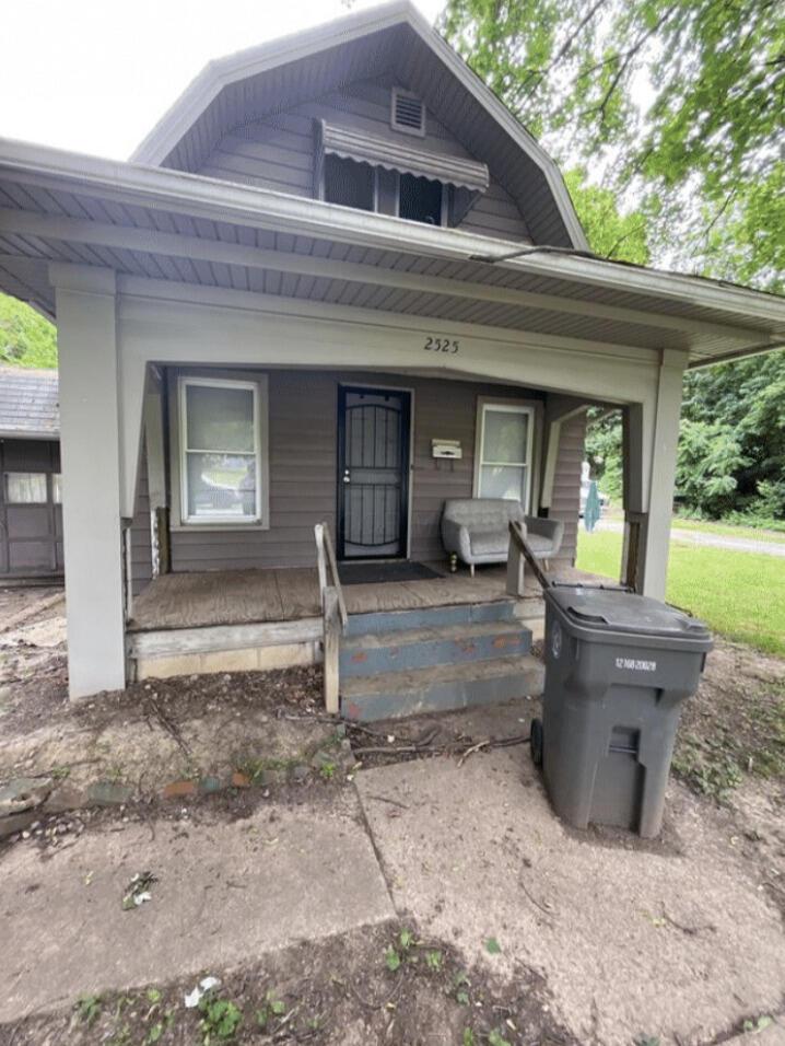 2525 Arkwright Avenue Property Photo