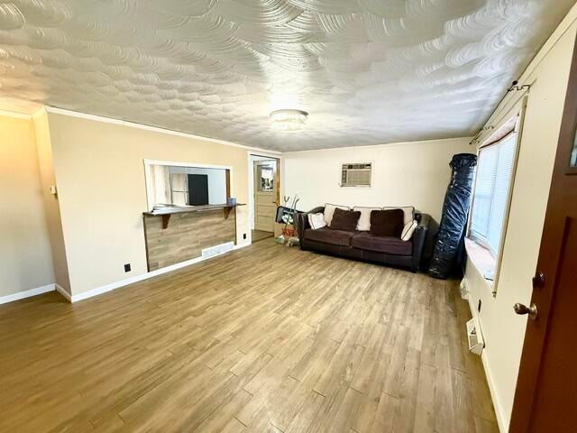 505 Summer Street Property Photo 8